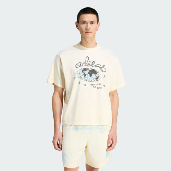 Adidas 愛迪達 Illust Gfx Tee KU9207 男 T恤 運動上衣 休閒短袖 米白 亞版 純棉