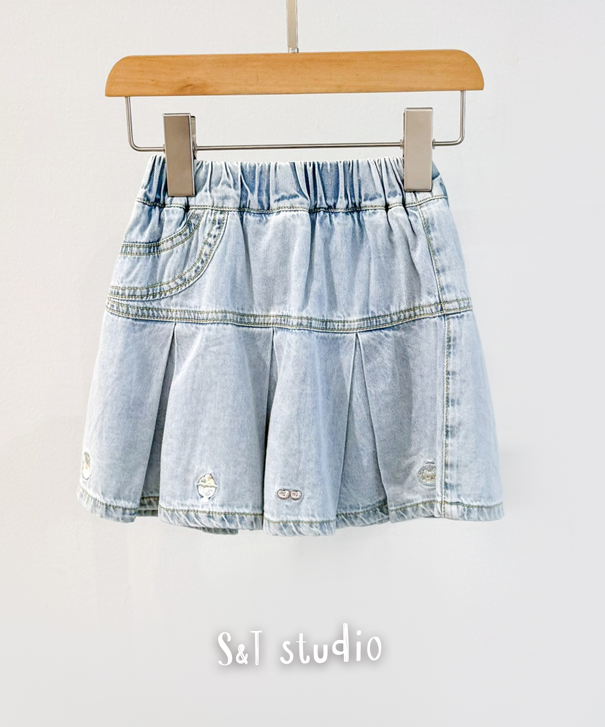 女童可愛刺繡牛仔百褶裙 (90-130)