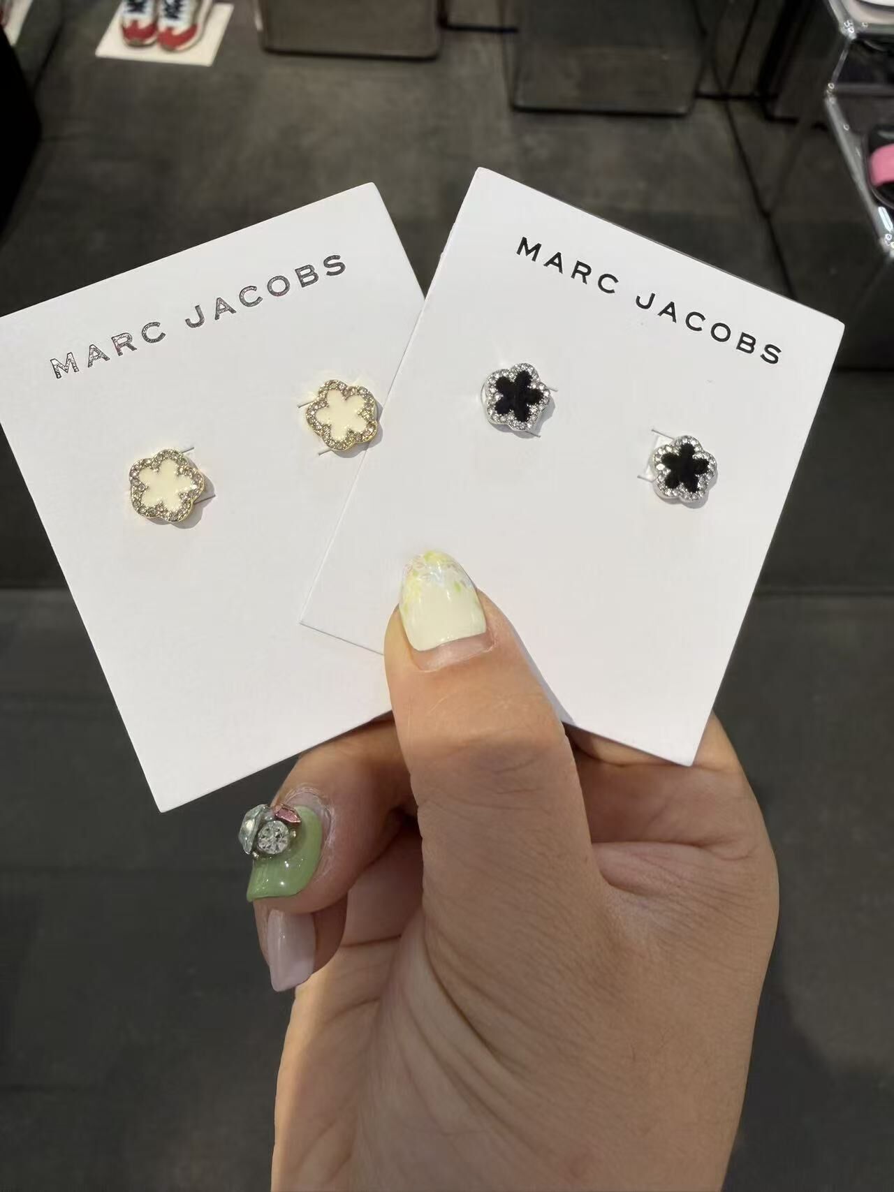 【預購】Marc Jacobs H052606 花朵耳環