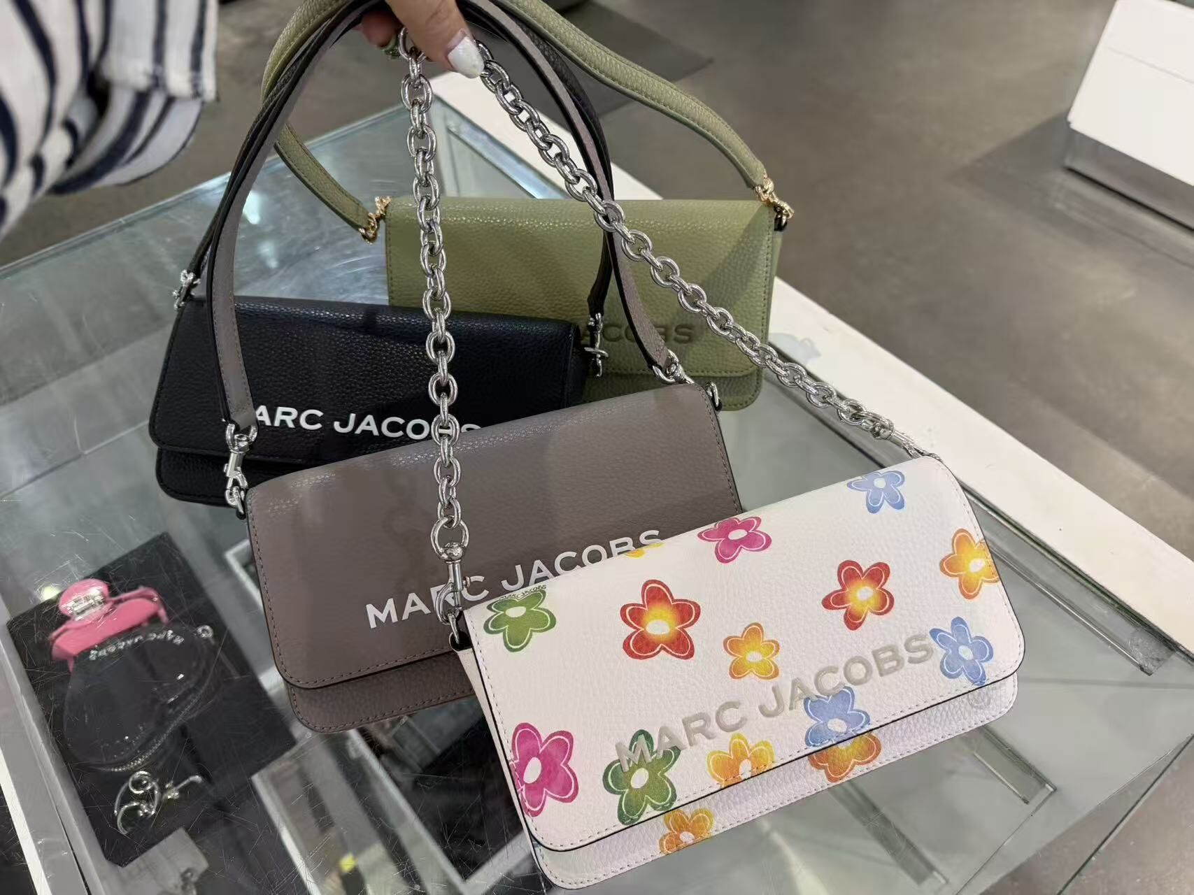 【預購】Marc Jacobs H052608 斜孭袋