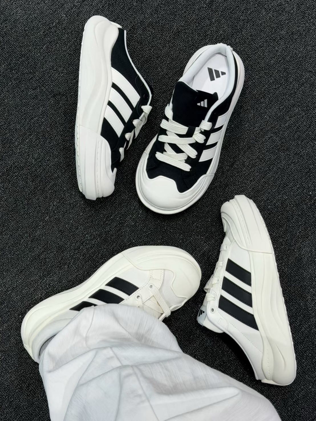 ADIDAS MAXXCOURT MULE 包頭麵包涼拖 2色