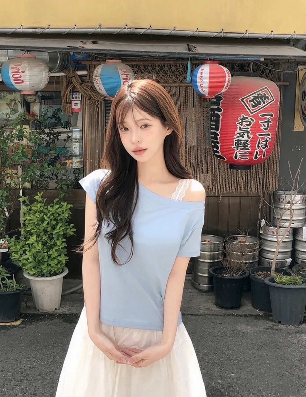 【優惠預訂】寬領純色修身短袖上衣（5色）