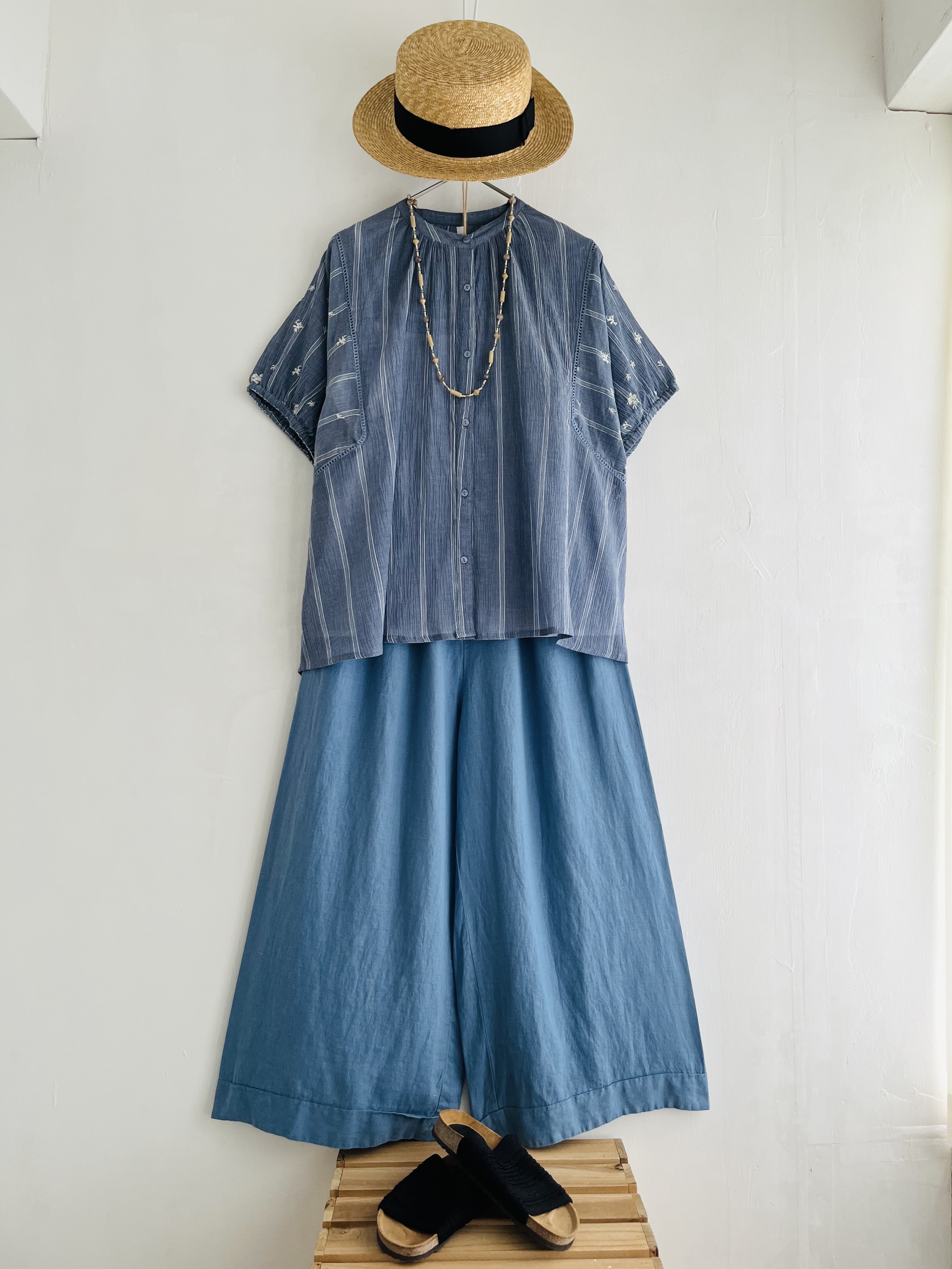 LUPILIEN藍色刺繡條子top