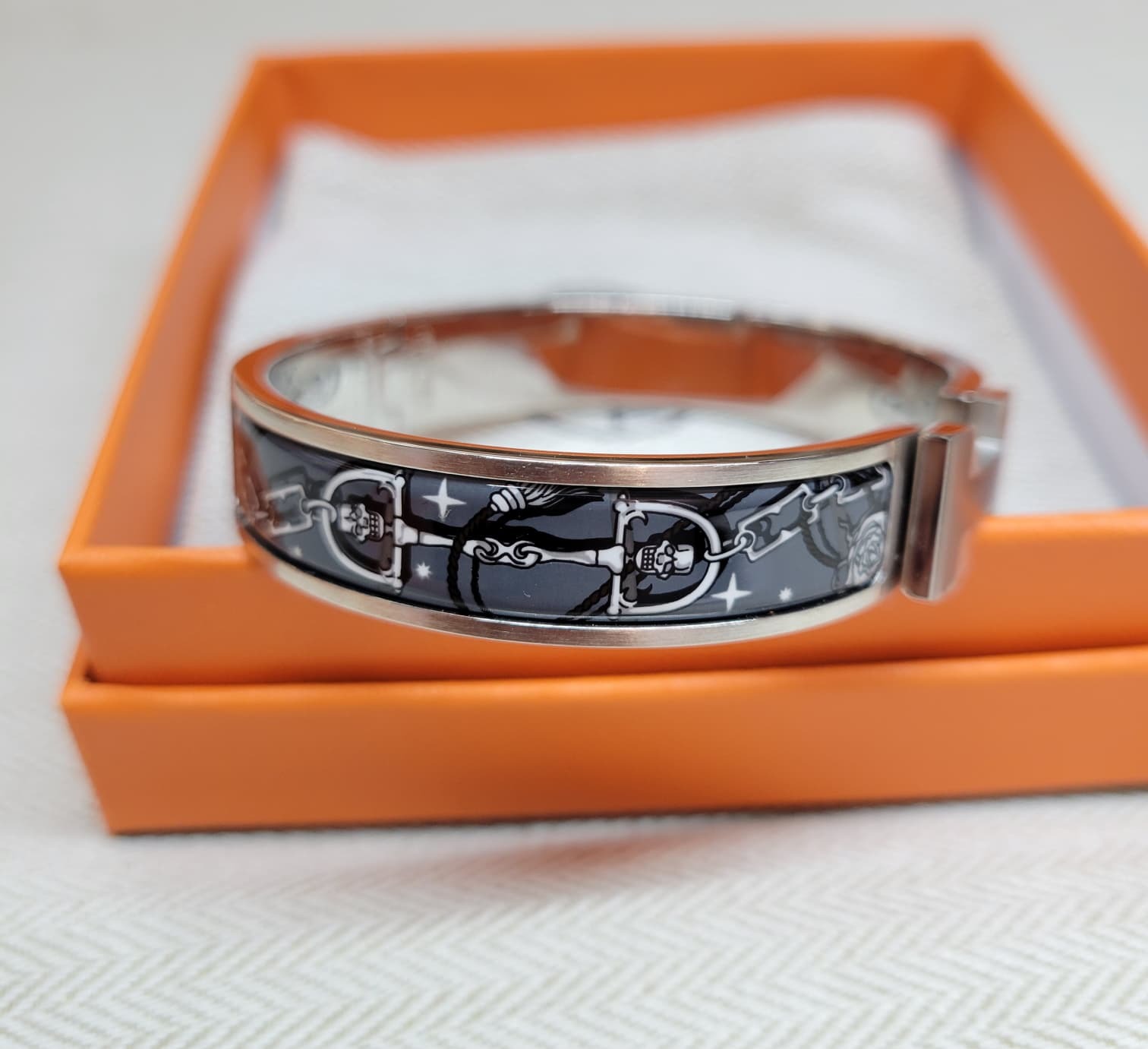 Hermes Clic HH bracelet CEST LA FETE T5 手鐲 磨砂銀
