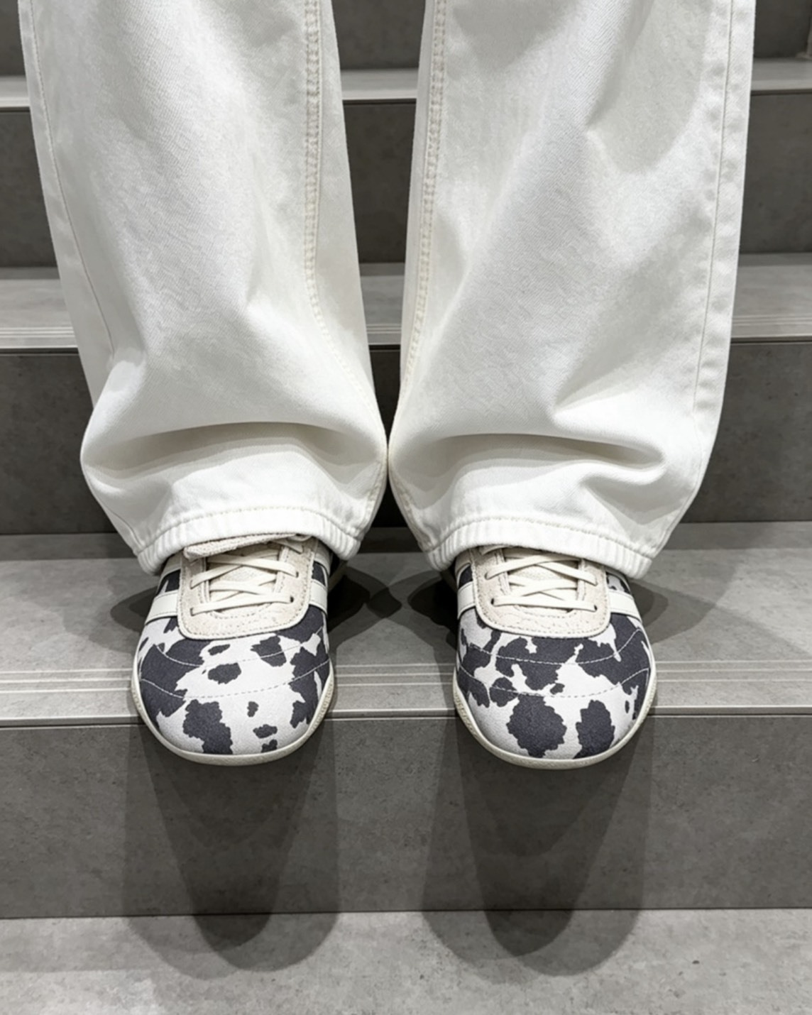 【預購】ADIDAS W NEO 翻蓋鞋舌 乳牛 KI2774