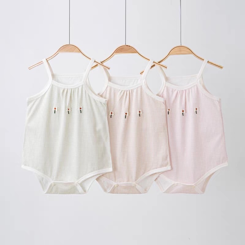 🇰🇷 天絲涼感細肩小花刺繡包屁衣