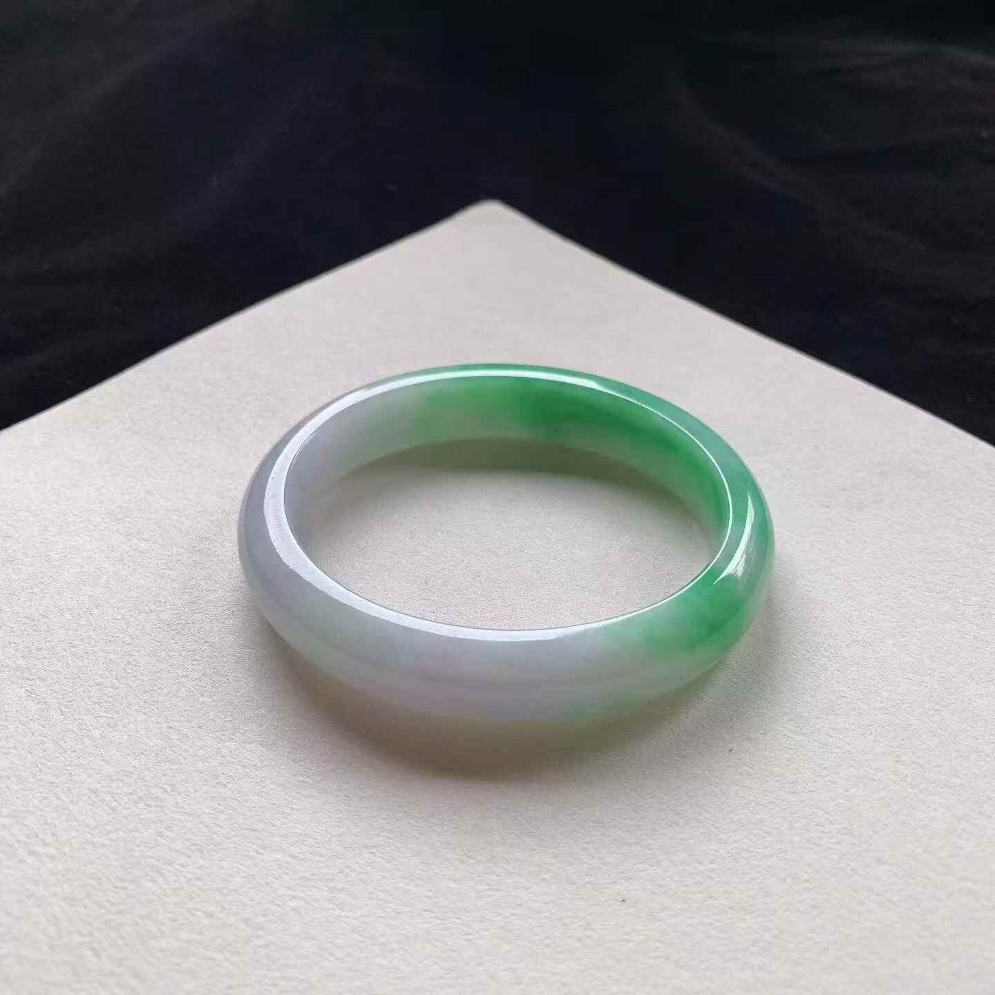 5172348 54mm陽綠翡翠貴妃手鐲 (52-54)