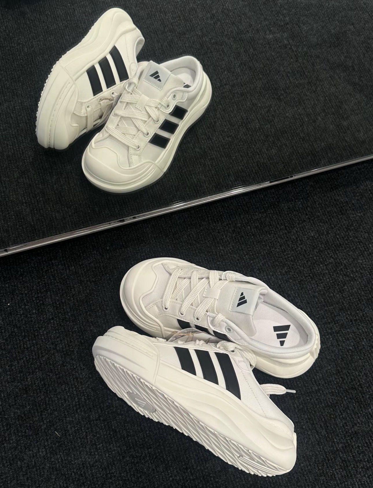 預訂| Adidas MAXXCOURT MULE WHITE/BLACK LA4473