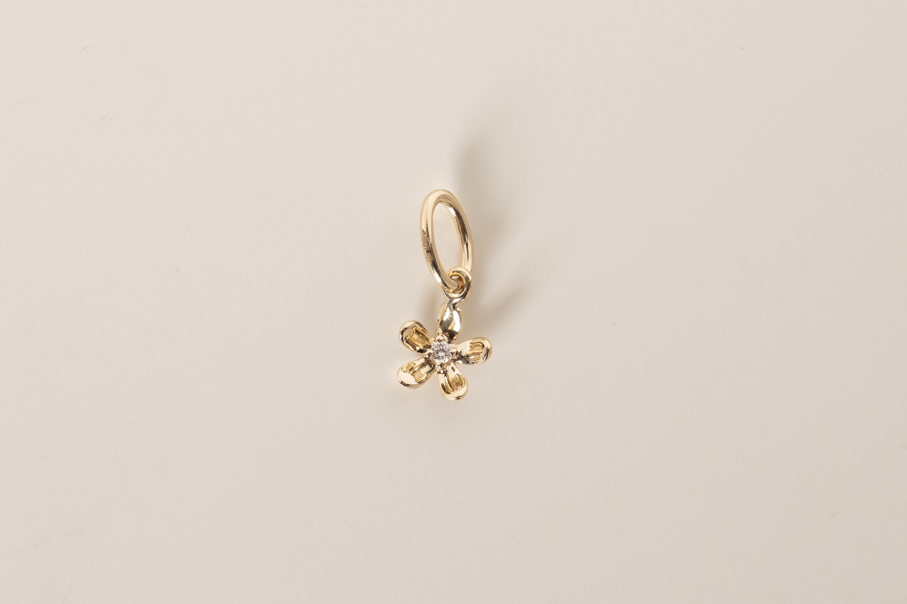 18K Flower Diamond Charm