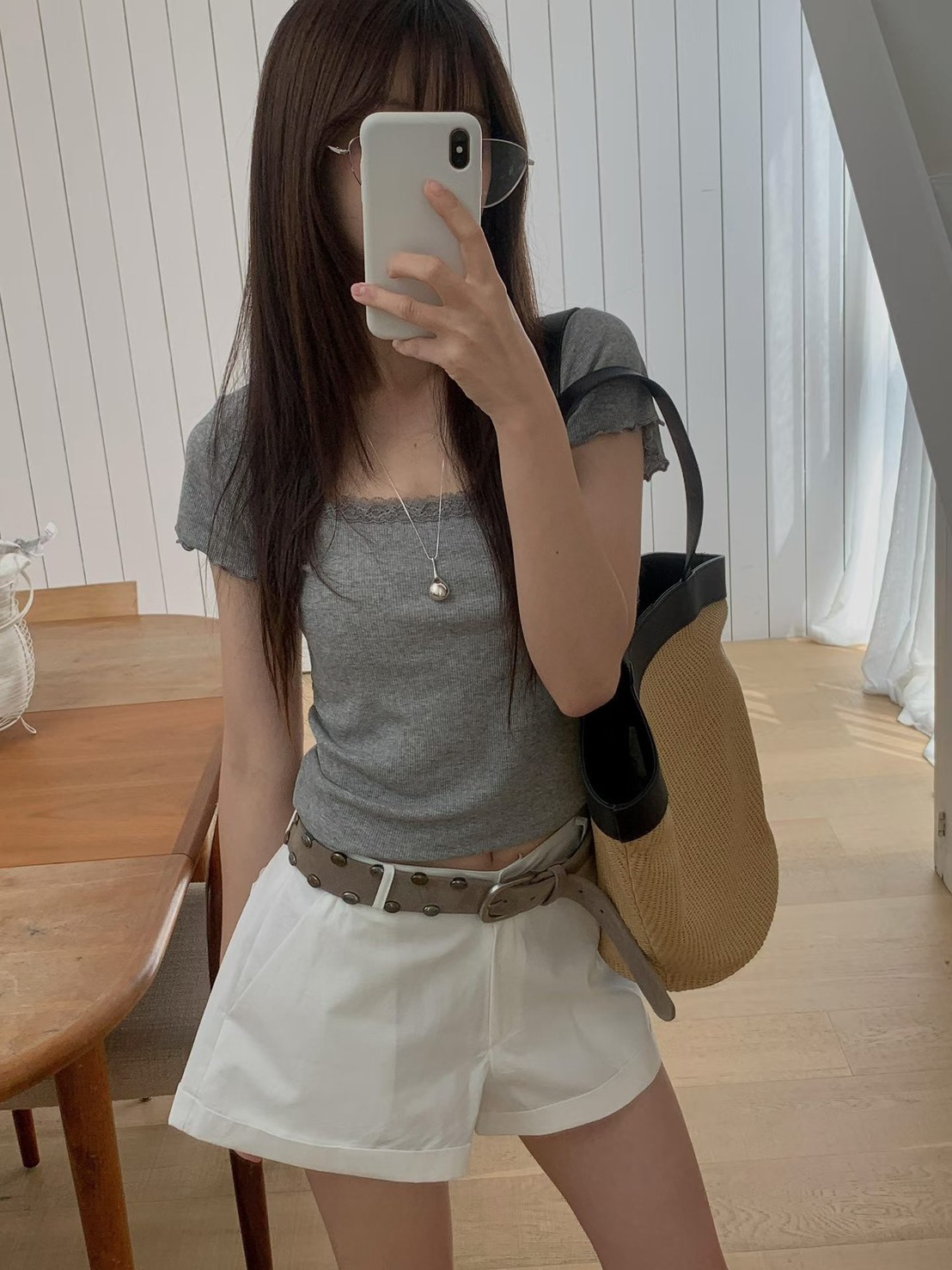 方領蕾絲基本款短T