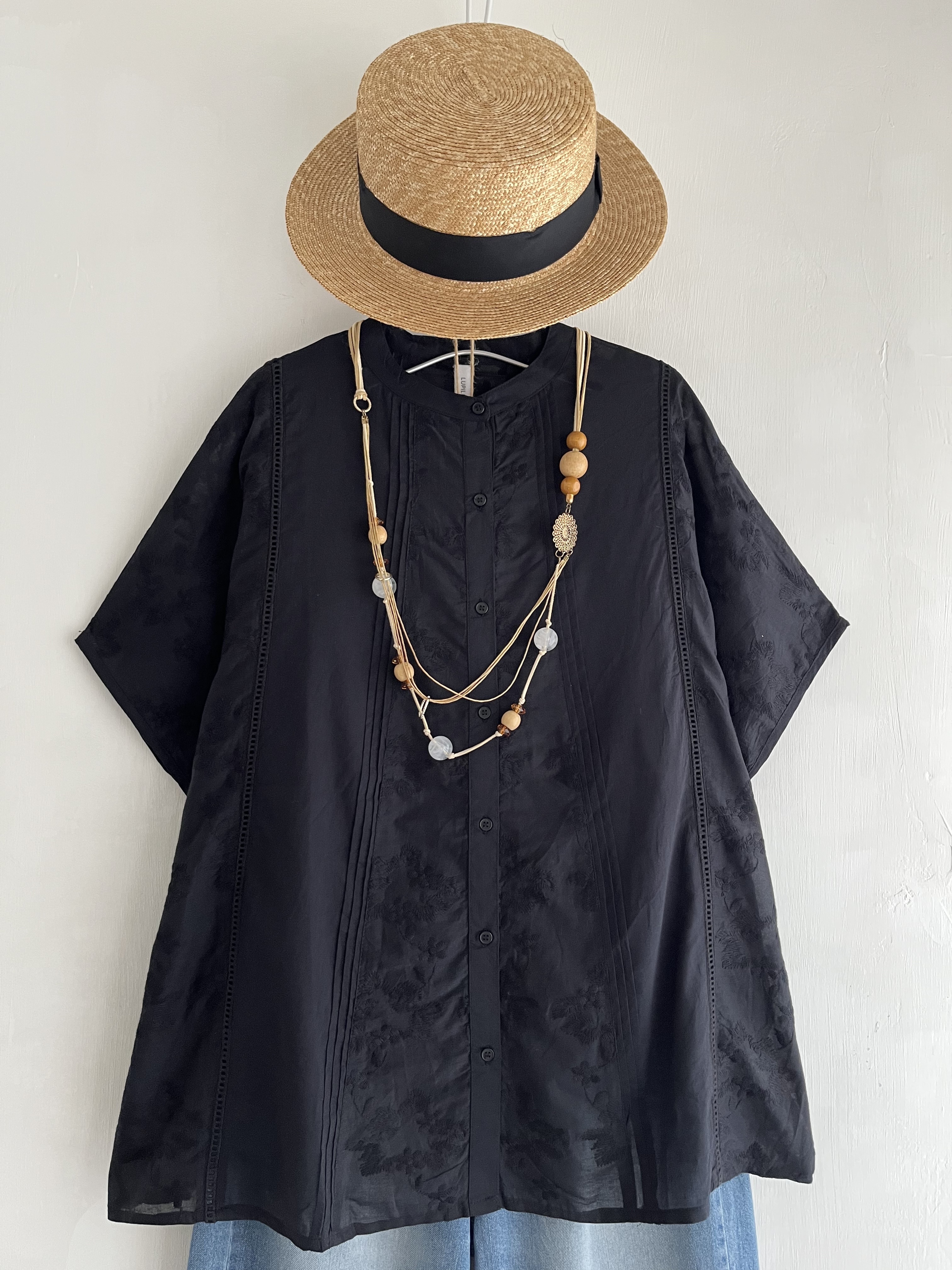 LUPILIEN黑色小企領刺繡top
