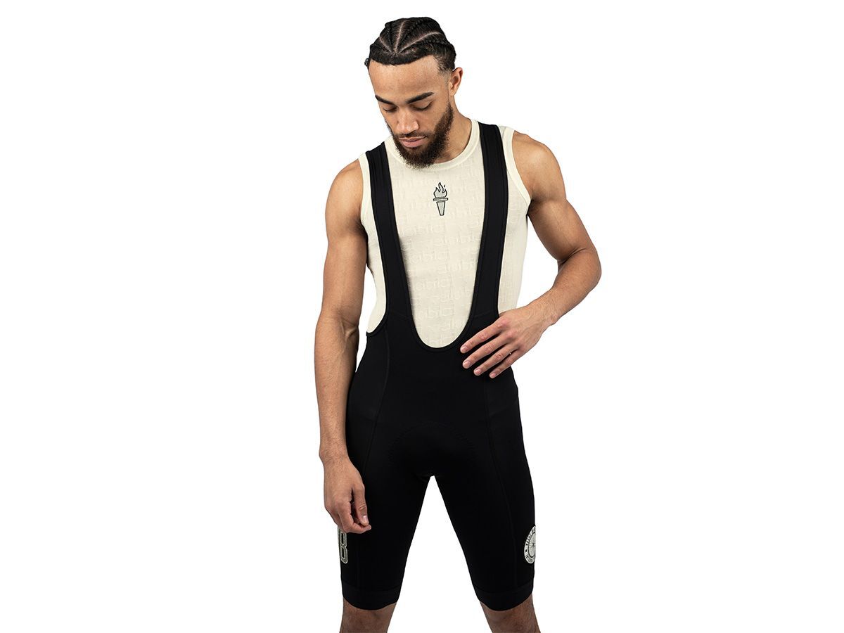 VB Internationalist 男款無袖底衫 奶油白