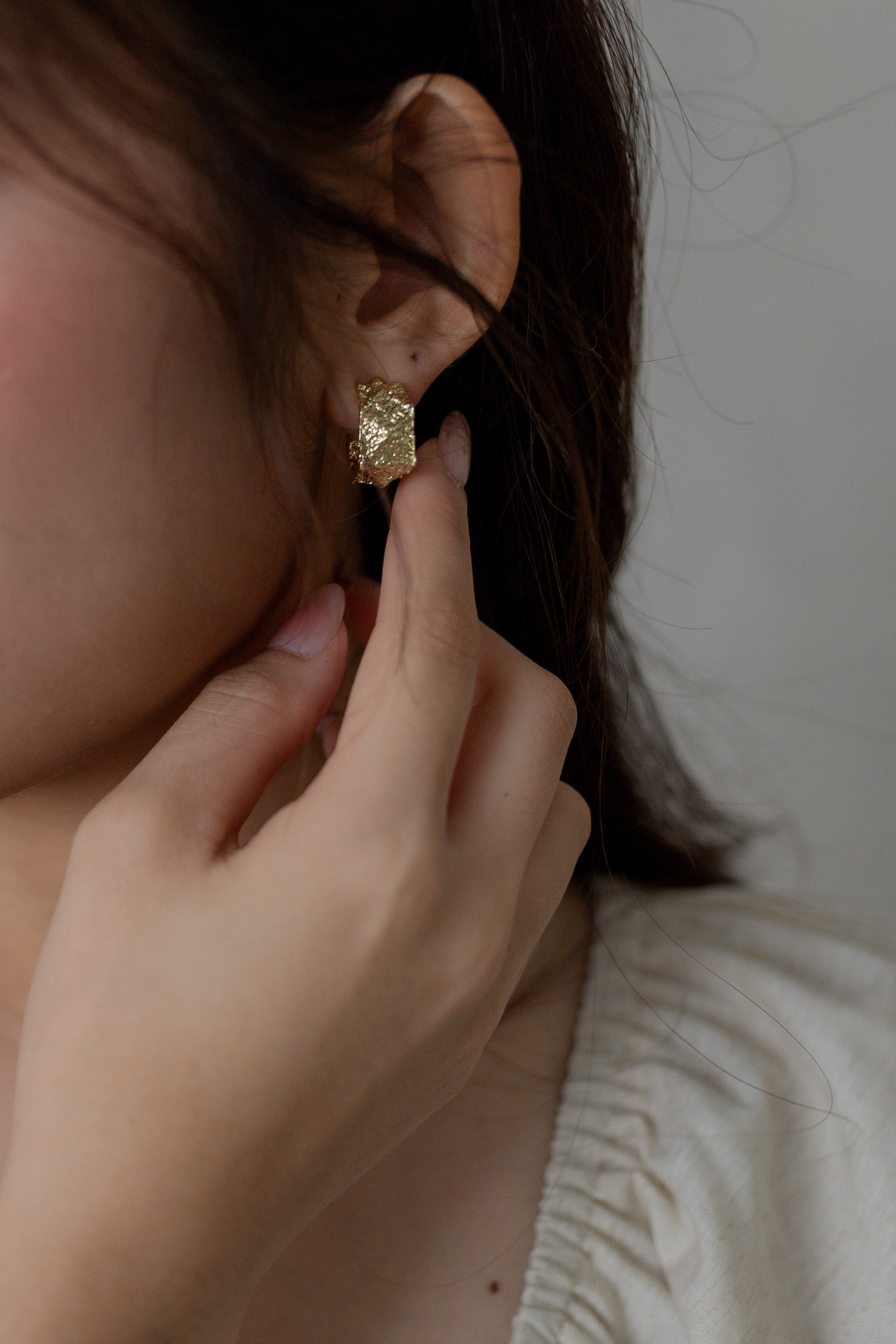 Rio Textured Hook Earring -D160