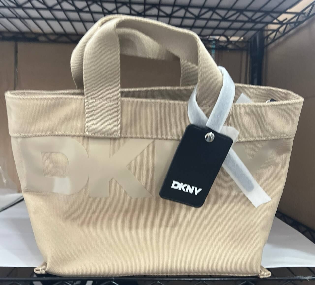 [S] DKNY LT KHAKI R51AGJ49-LTK BRADY CANVAS LOGO CROSSBODY BAG, 700948718042 (SD1921)