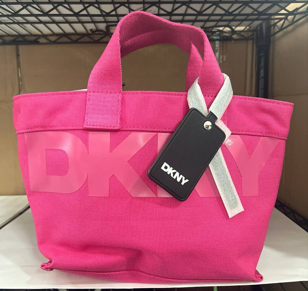 [S] DKNY HOT PINK R51AGJ49-HPK BRADY SM CROSSBODY, 700948694339 (SD1922)