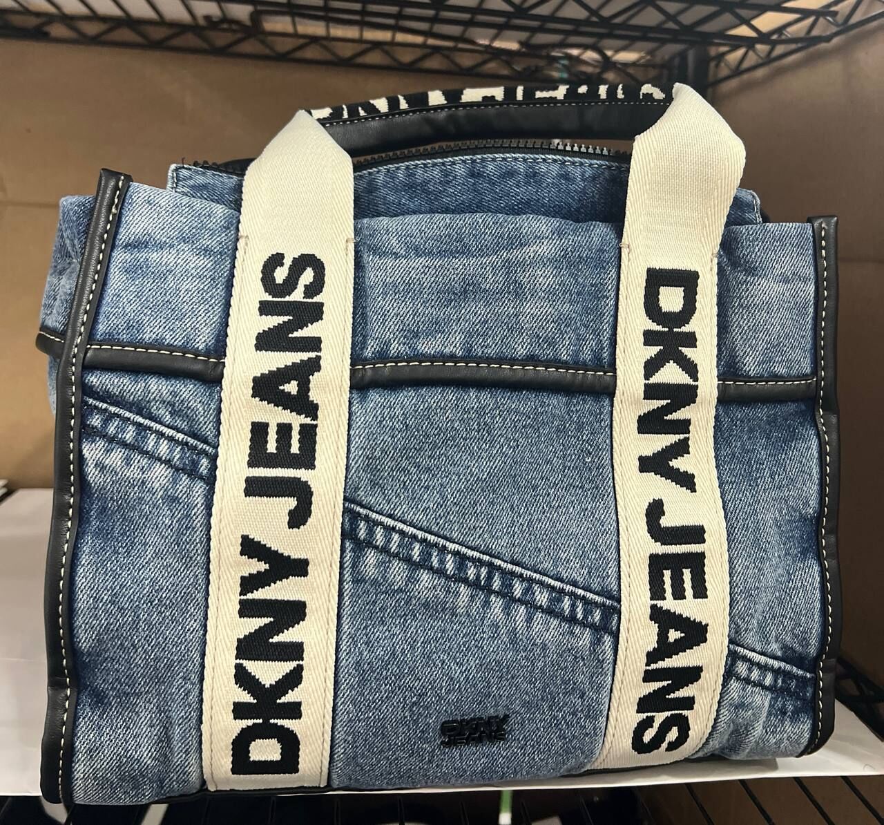 [S] DKNY DENIM R61ADP70-DNM BARRETT MEDIUM TOTE CROSSBODY, 700948720465 (SD1926)