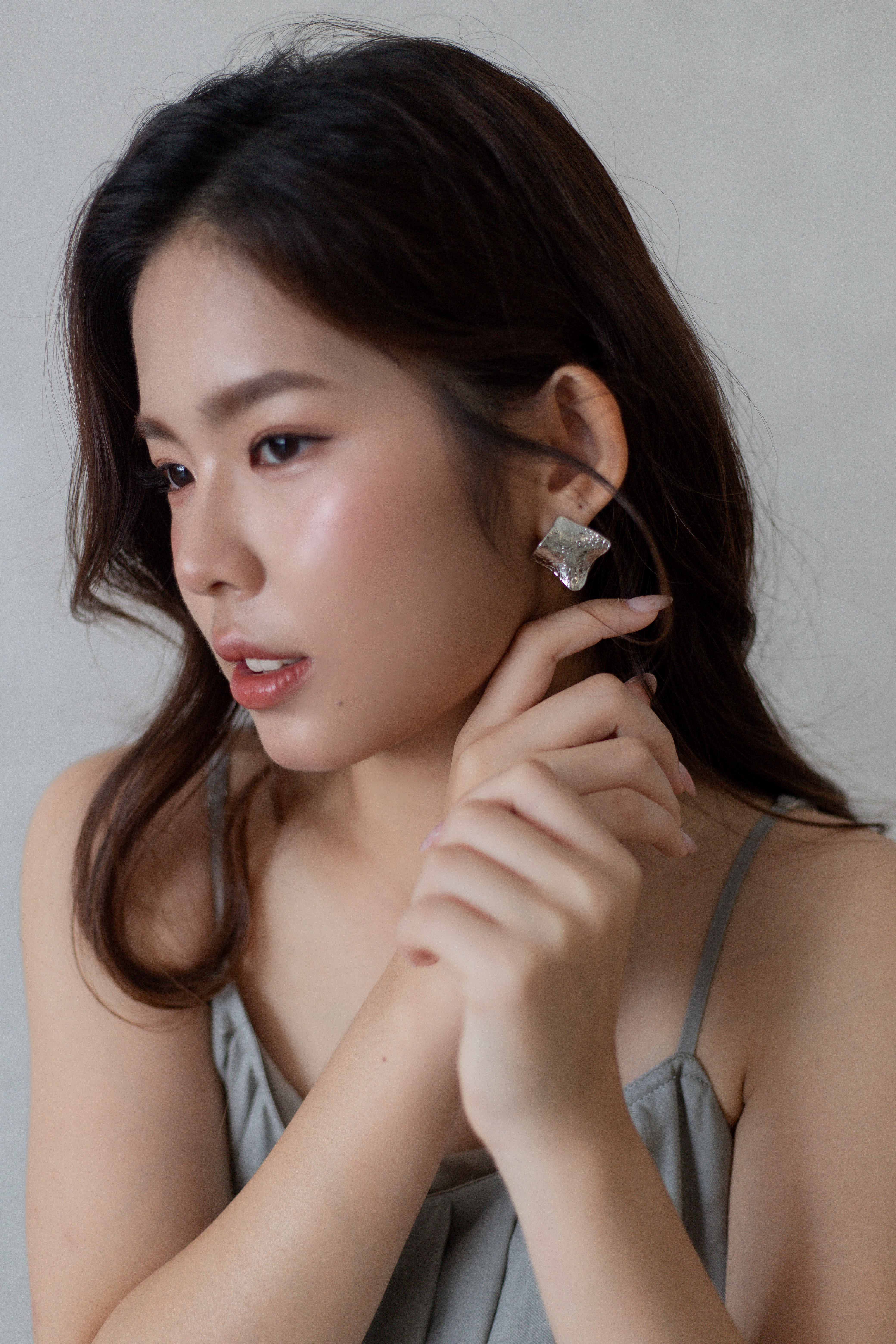 Oliva Asymmetrical Earring -D162