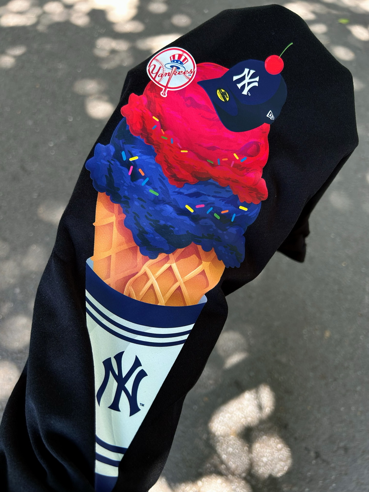 【預購】New Era X MLB 印花 冰淇淋 NY 紐約洋基 黑色 短袖 Tee