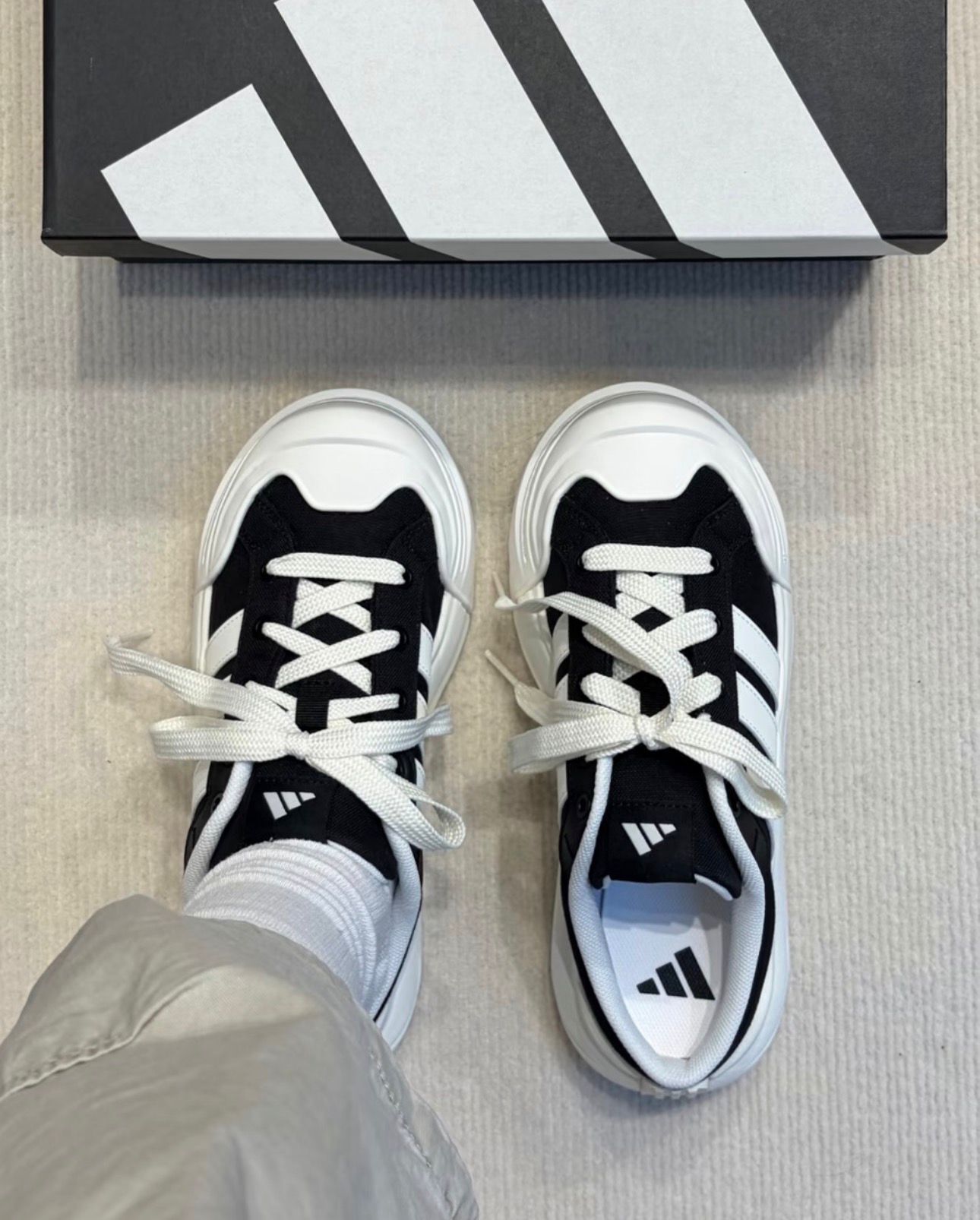 預訂| Adidas MAXXCOURT MULE BLACK/WHITE HQ9514