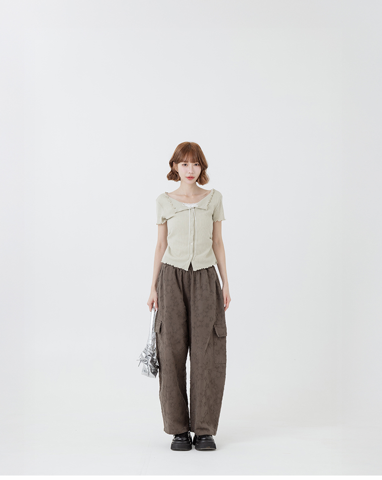3D star jacquard design wide-leg trousers, available in S/M sizes in three colors.【04110587】in stock+pre-order