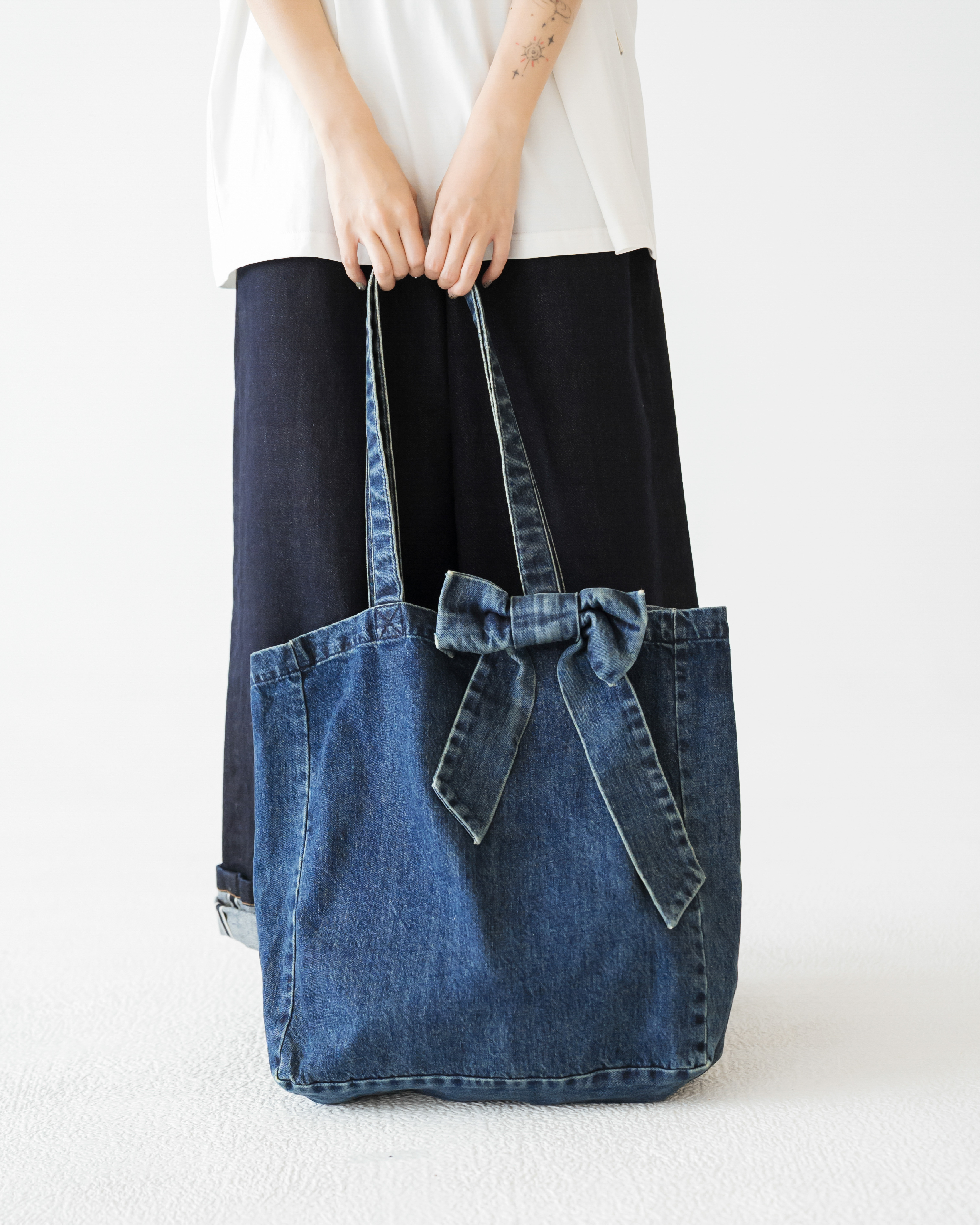 【 Kiki.co made 】Slouchy Denim Ribbon Shoulder Bag