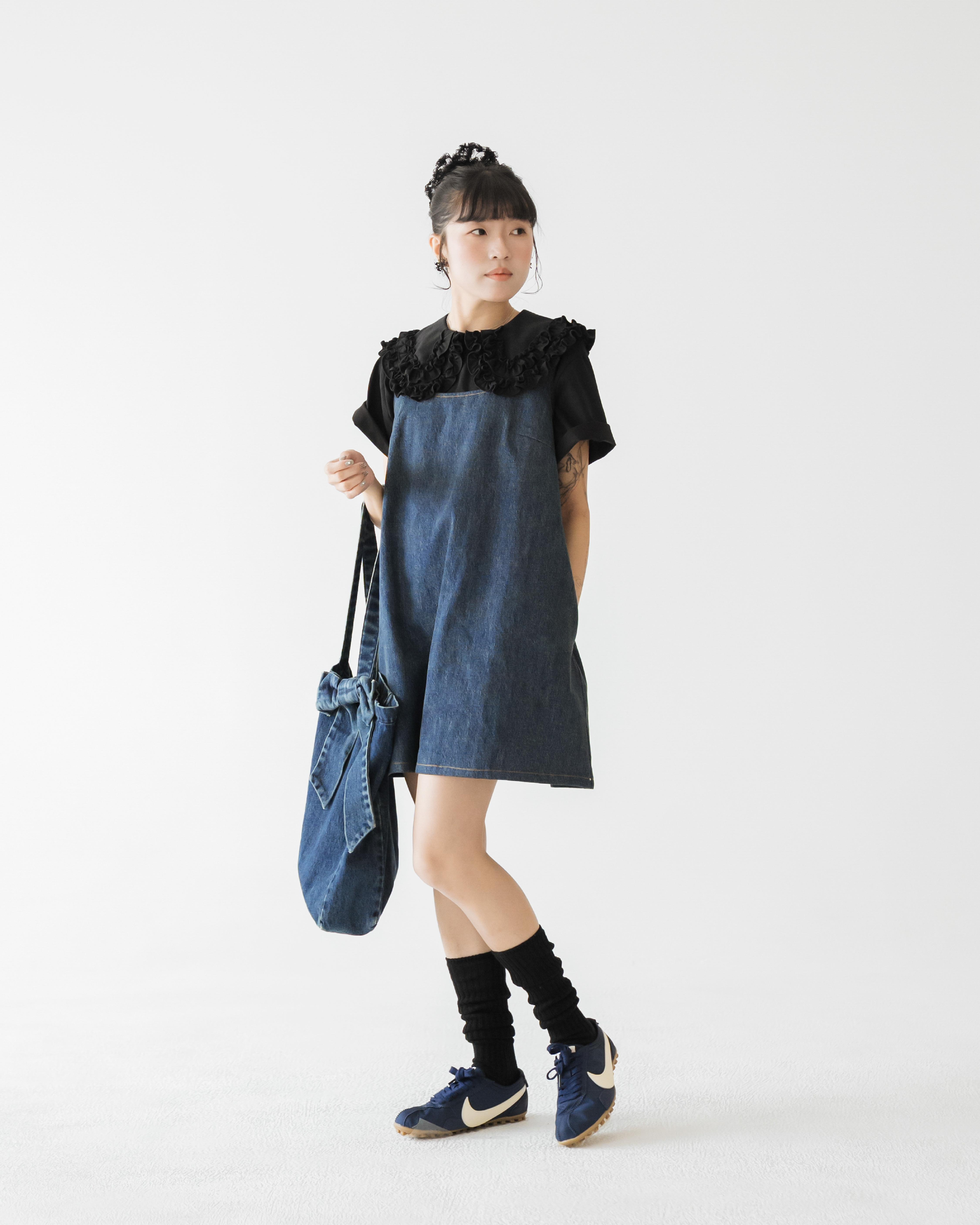 【 Kiki.co made 】Gathered Ruffle Collar Tee - Black 7月中左右到貨 不接急單