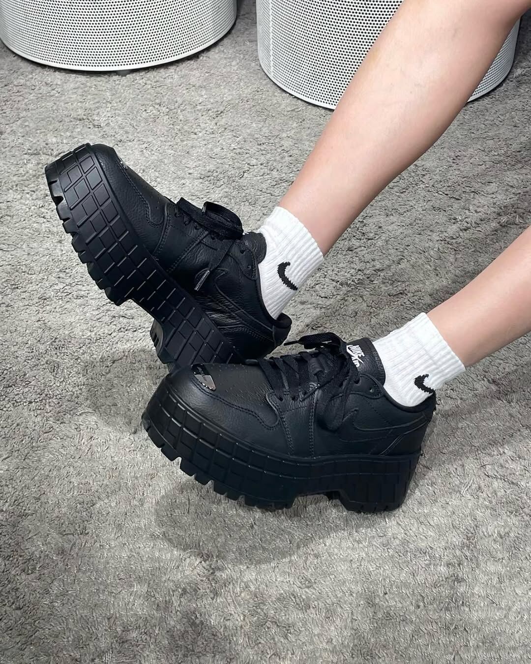 (預訂) Nike Air Jordan 1 Brooklyn Low - Triple Black