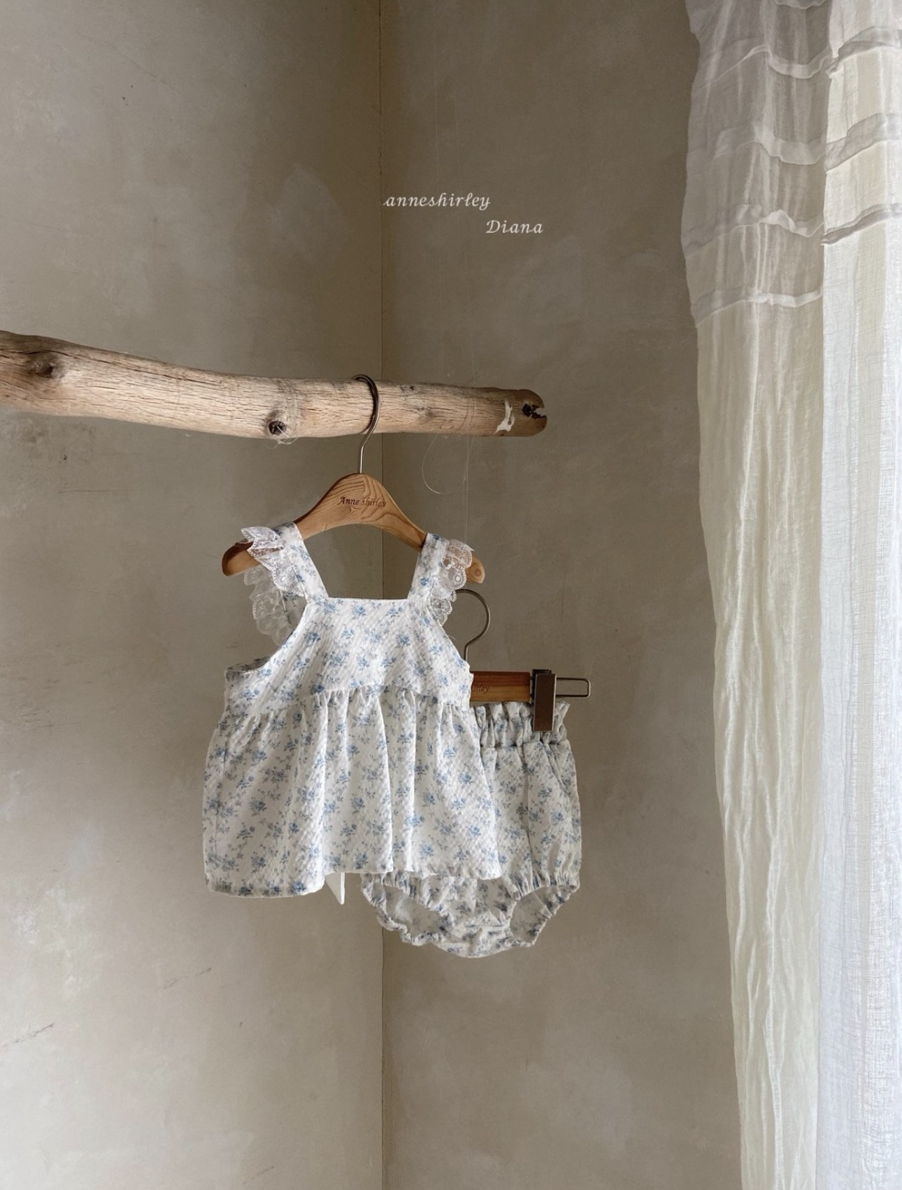 Anne Shirley Floral Ribbon Blouse Setup