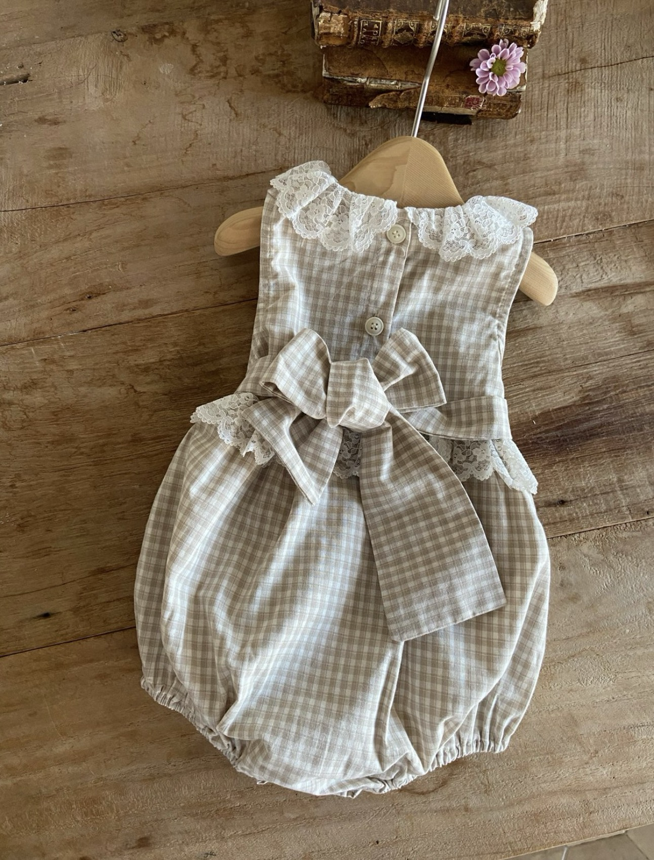 Anne Shirley Minne Ribbon Rompers