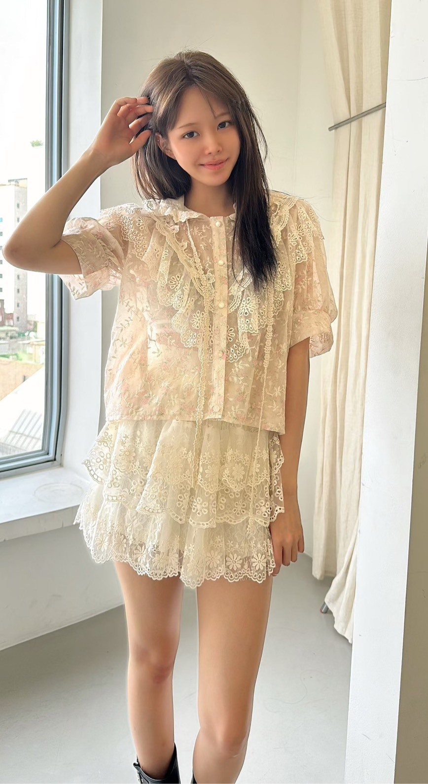 連帽小花蕾絲襯衫