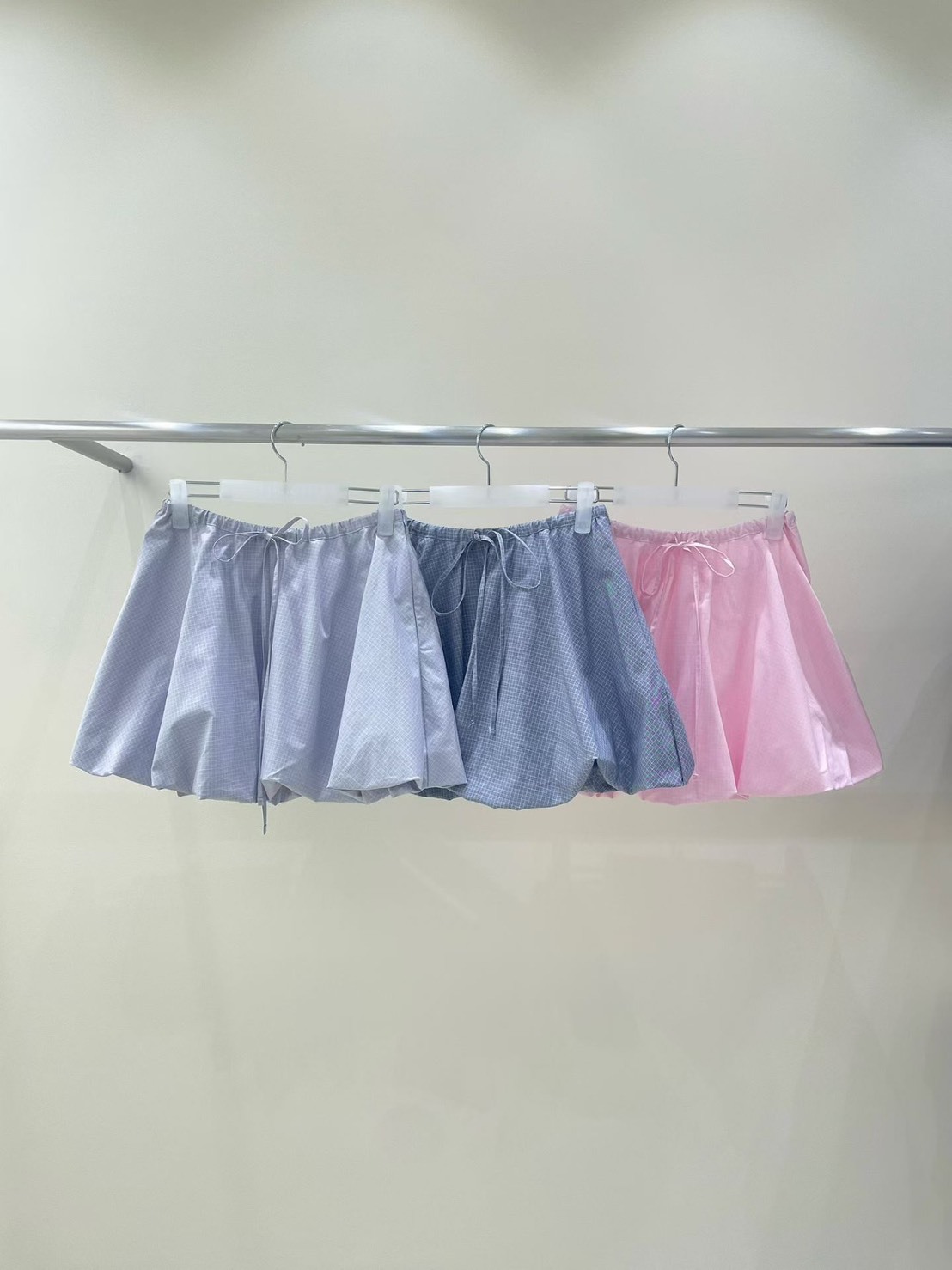 綁帶細格蓬蓬裙