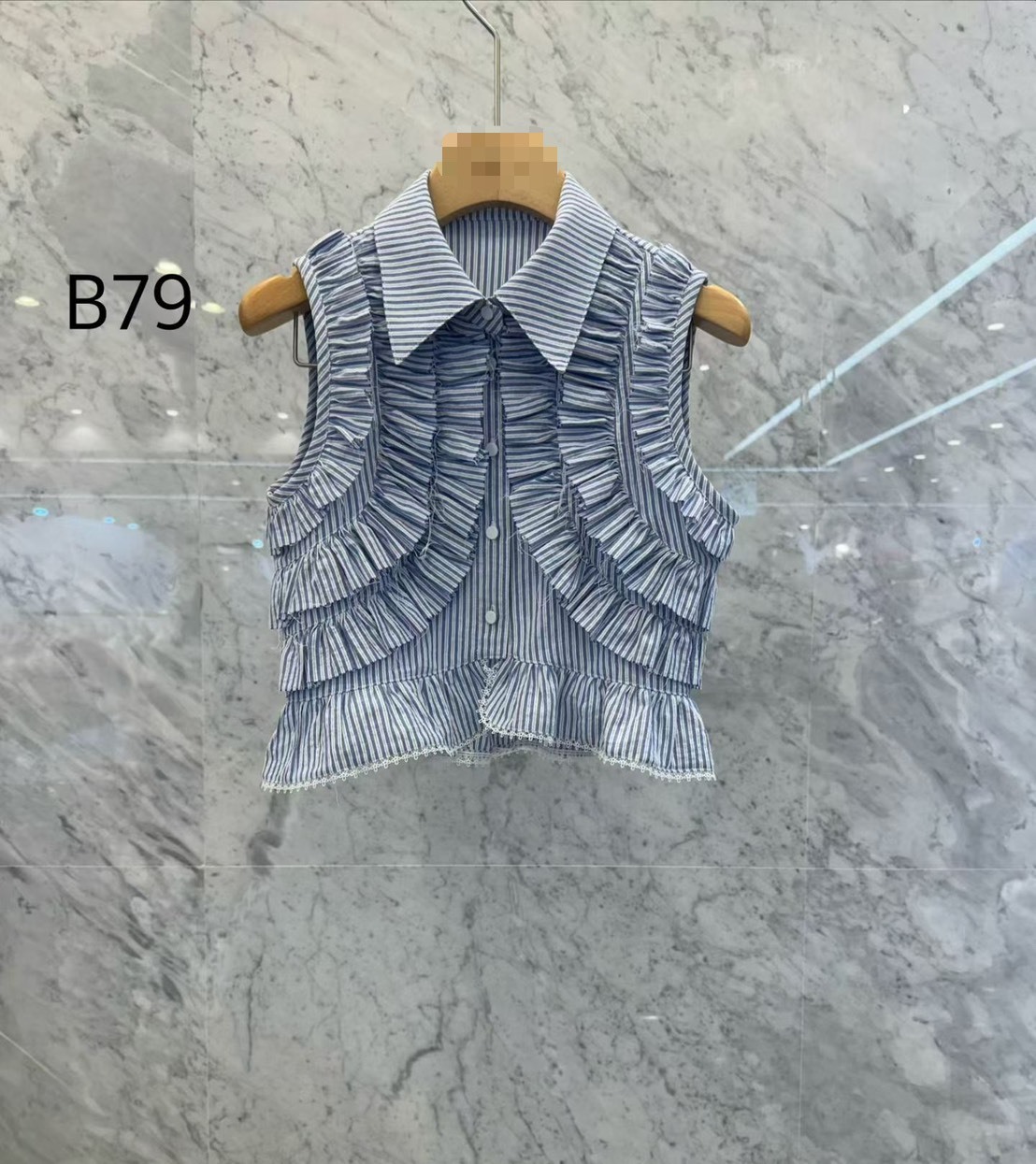 線條荷葉有領背心