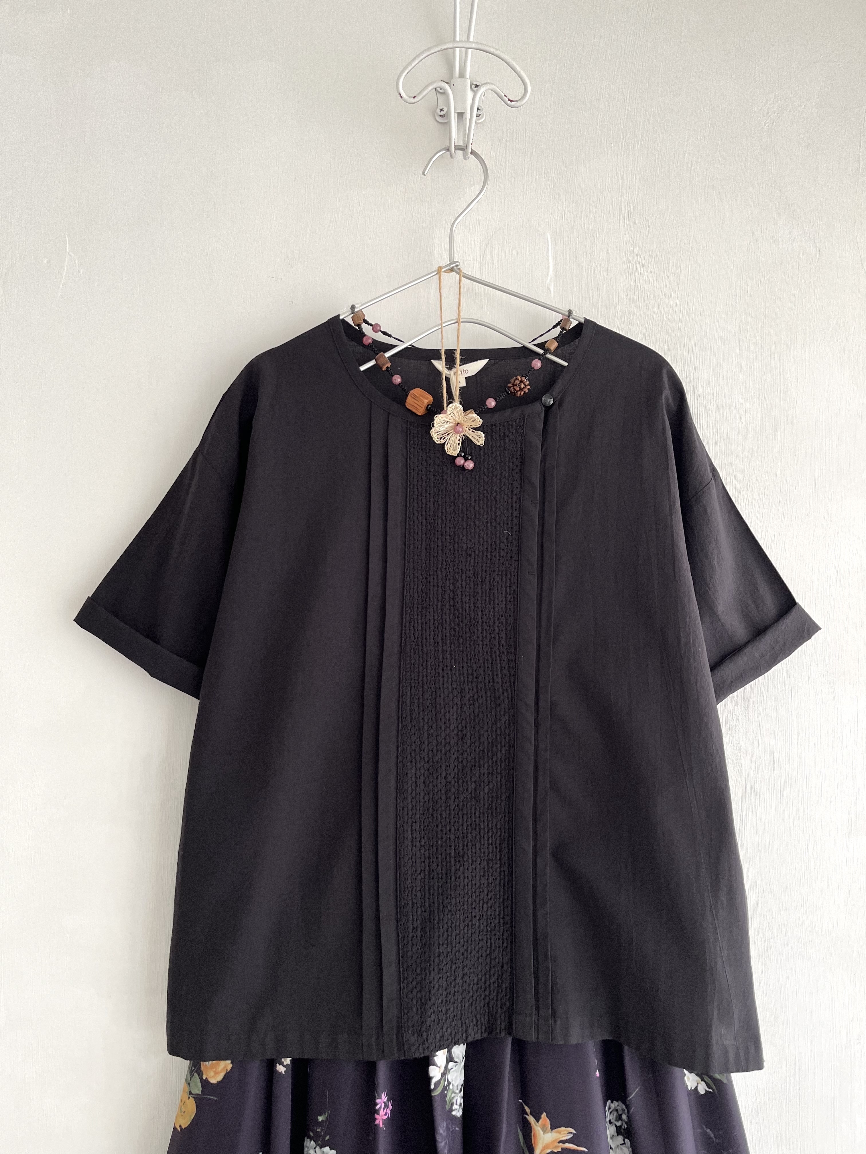 Keitto 黑色圓領拼布top