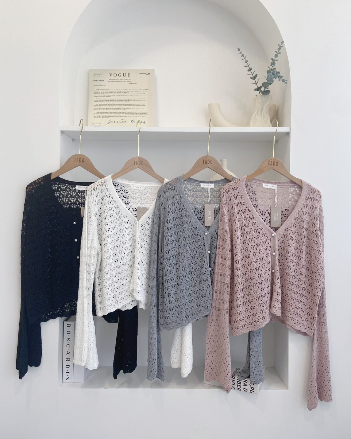 法朵Fado shop｜法式浪漫🎀精緻珍珠釦鏤空針織外套 812B018 四色
