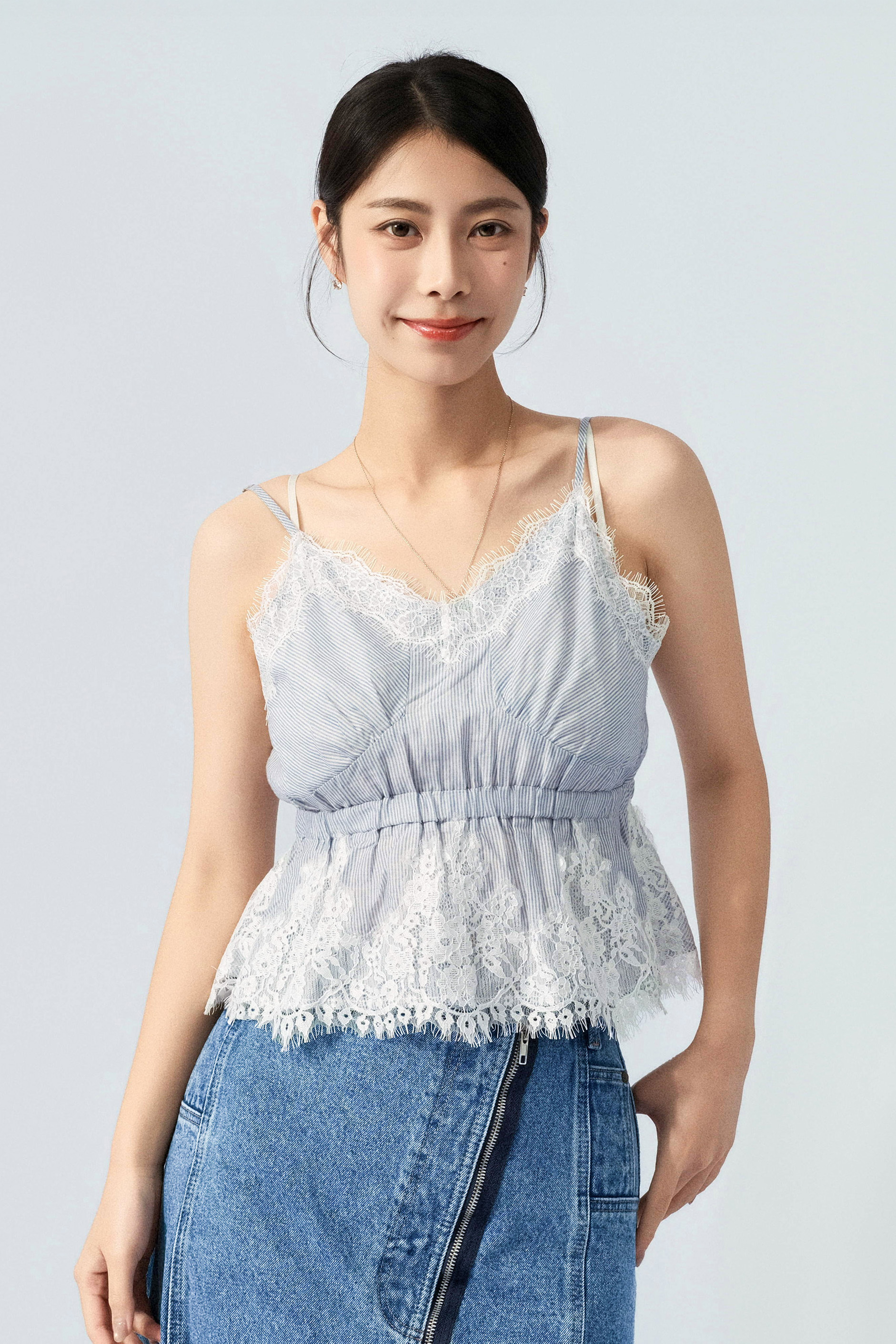 蕾絲邊恤衫條子吊帶背心 (預購產品）