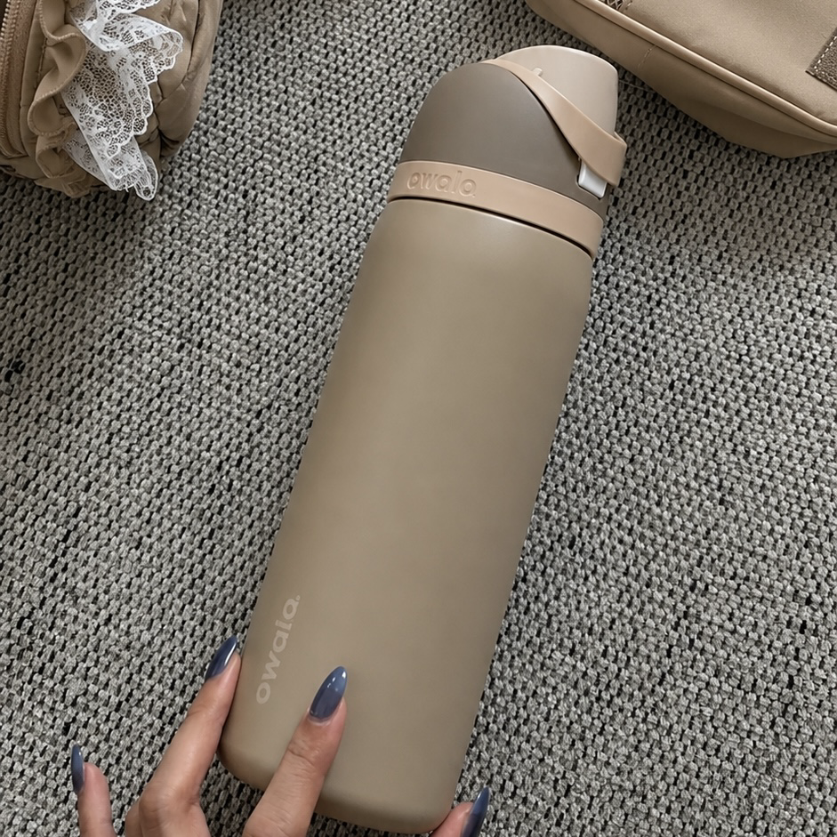 (預購）Owala FreeSip 32oz 沙漠棕