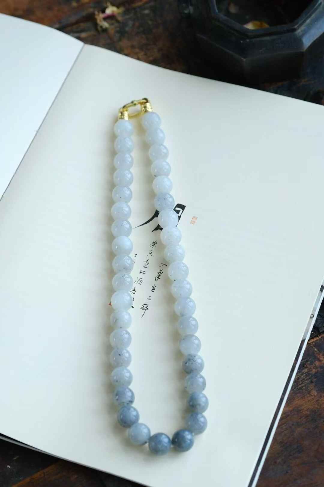 和田玉青花點墨漸變項鏈 (12mm直徑),天然和田玉軟玉