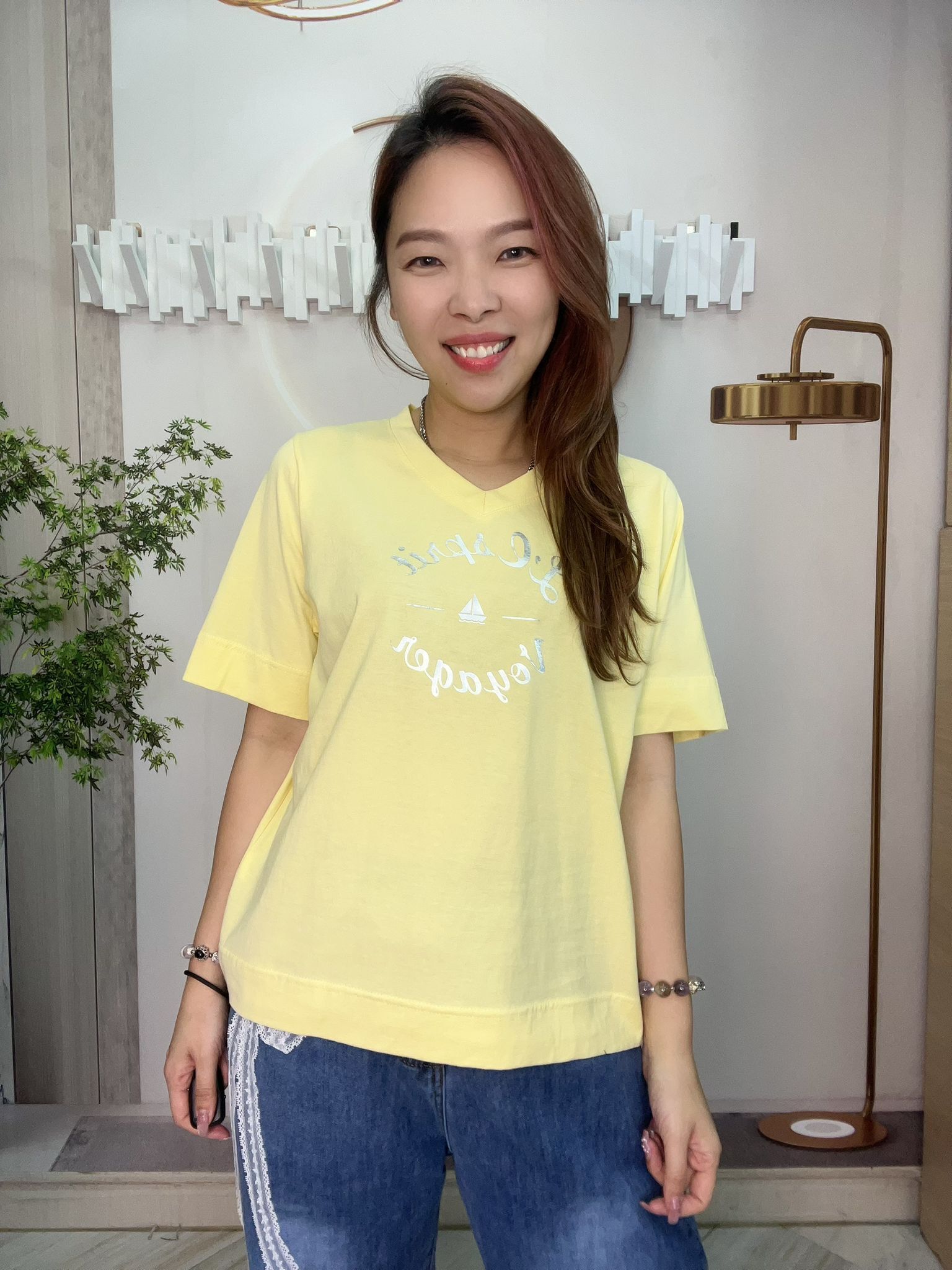 H牌子V領英文字top~167AE