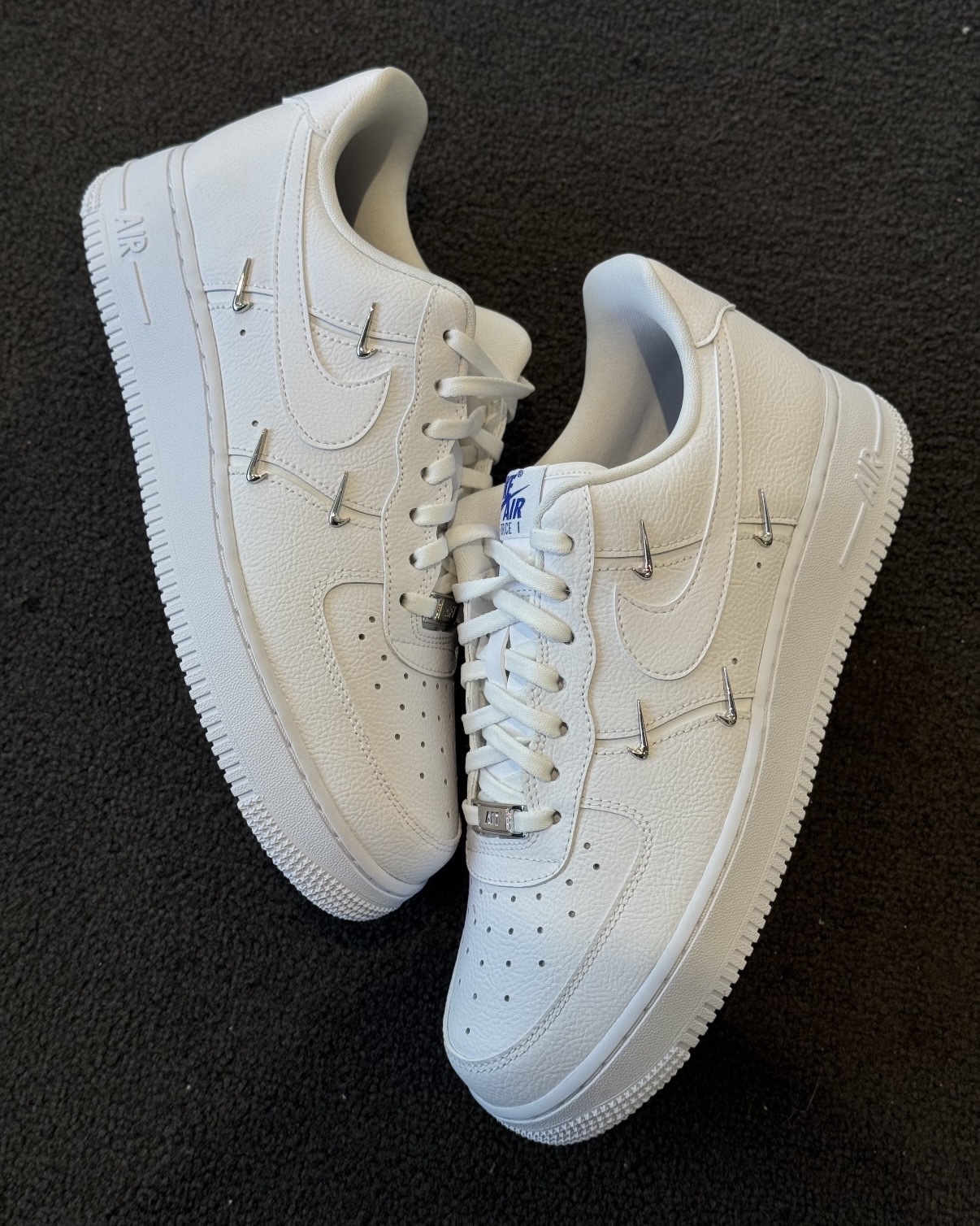 Nike Air Force 1 全白小銀勾