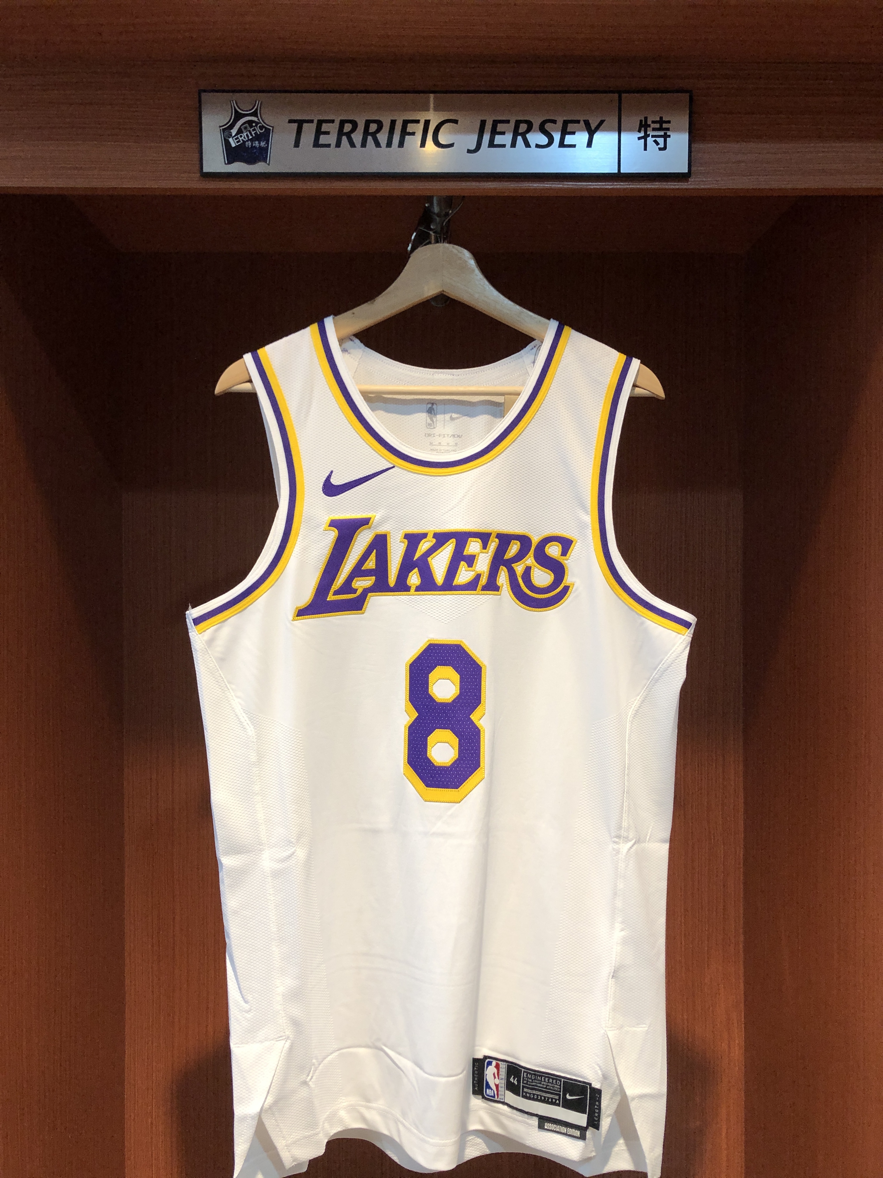 NBA球衣 Kobe Bryant 洛杉磯湖人白 #8 Association Nike Authentic 球員版 電繡 全新
