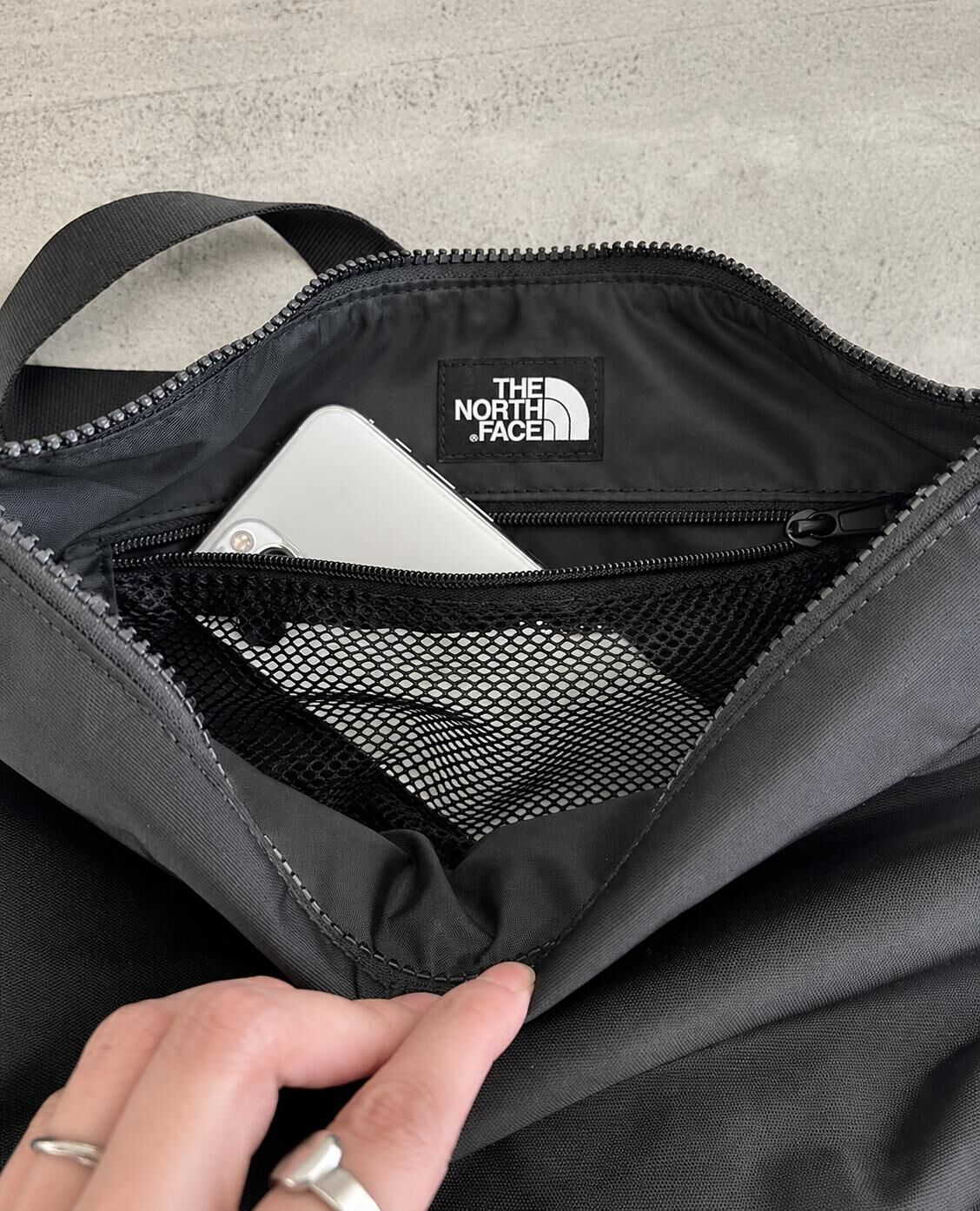 LYS02074 The North Face 大斜孭袋第三團