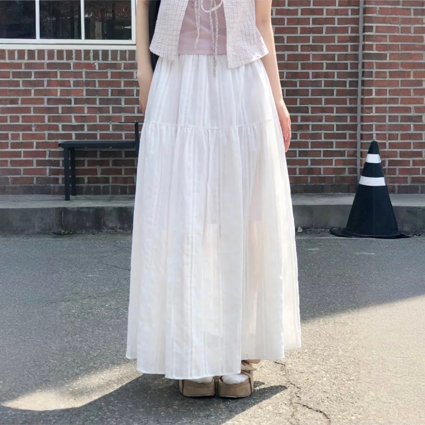 【27.5 完額外95折優惠！首批優惠價預訂】韓國暗花紋氣質款長裙（2色）