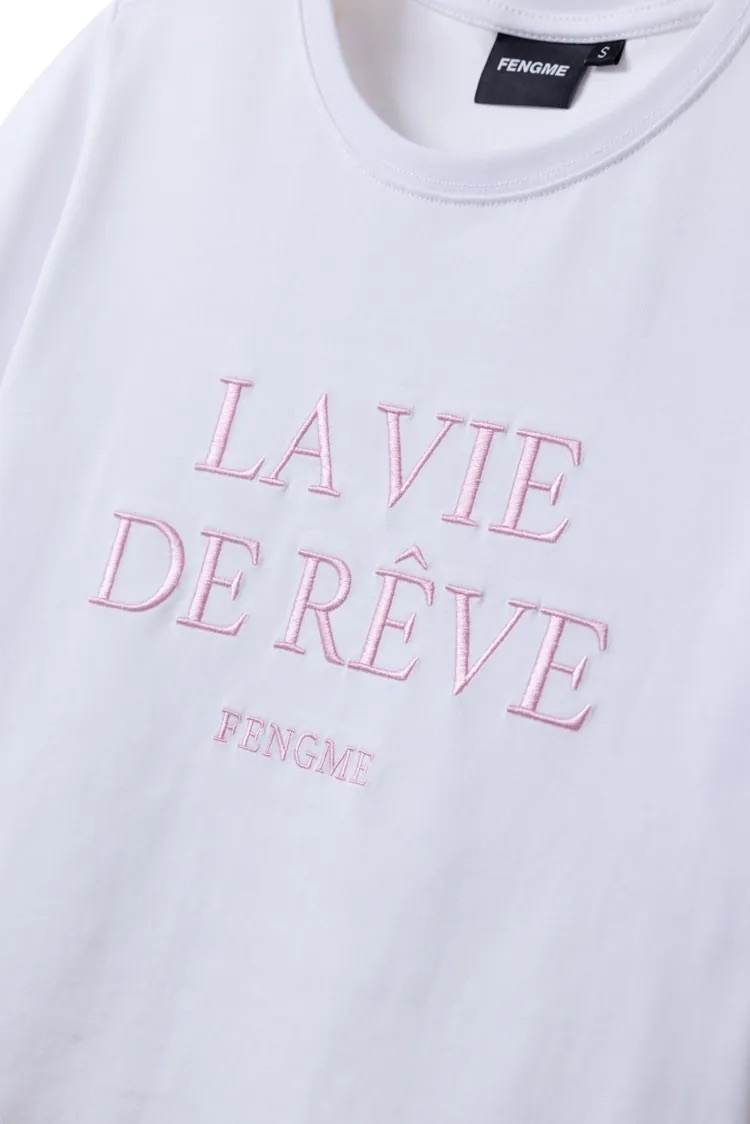 “LA VIE DE RÊVE” Short Sleeve Top - White