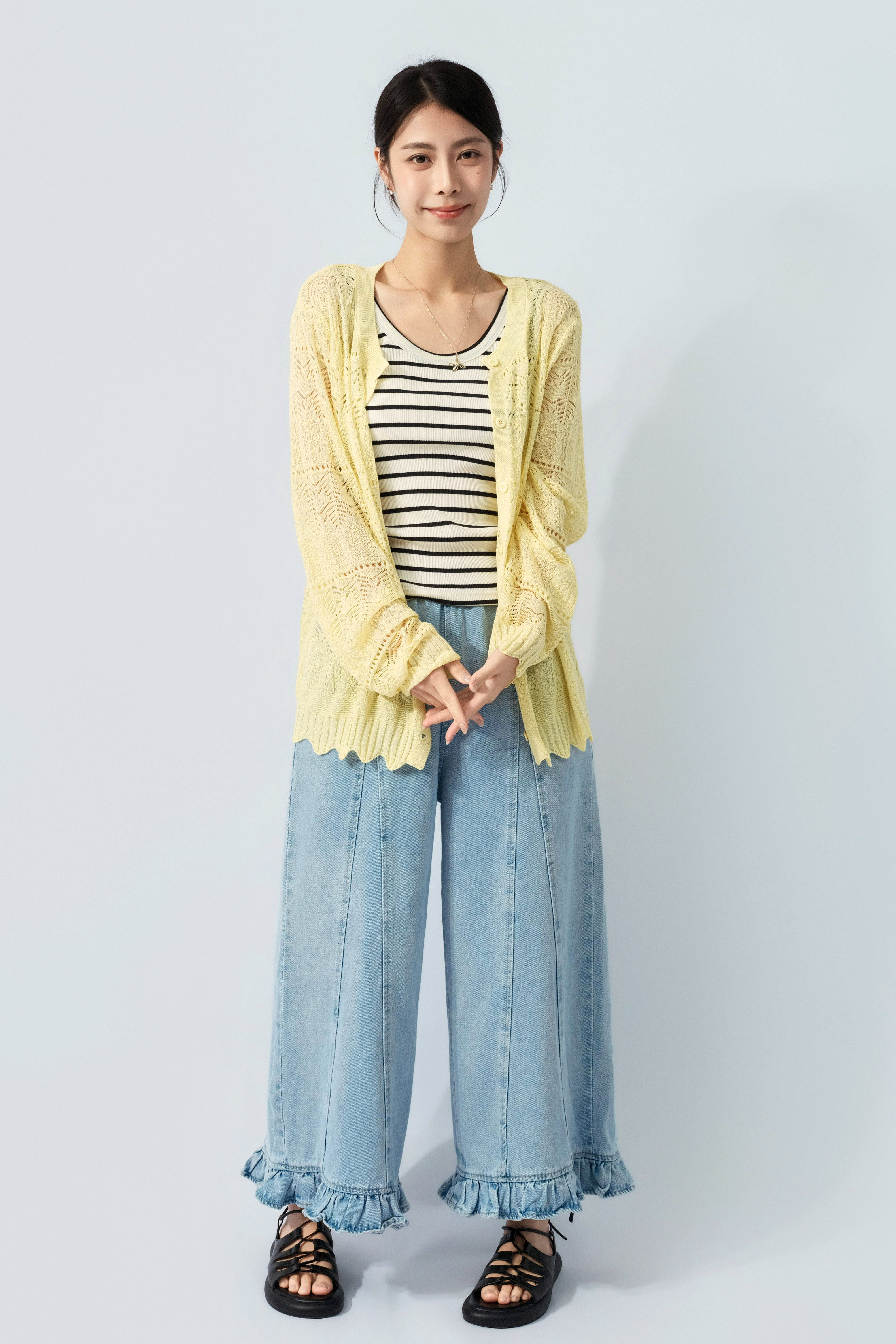 波浪腳通花織花cardigan（預購產品）