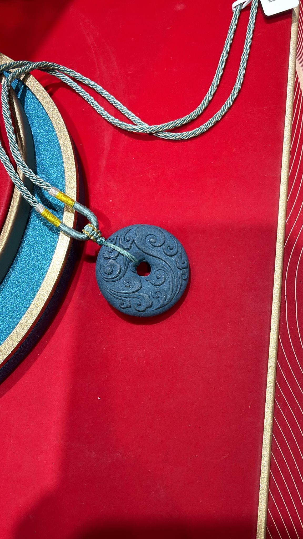 (CC1) 龍麝梅香平安扣 (34X34MM) - 合香珠 #2705HX