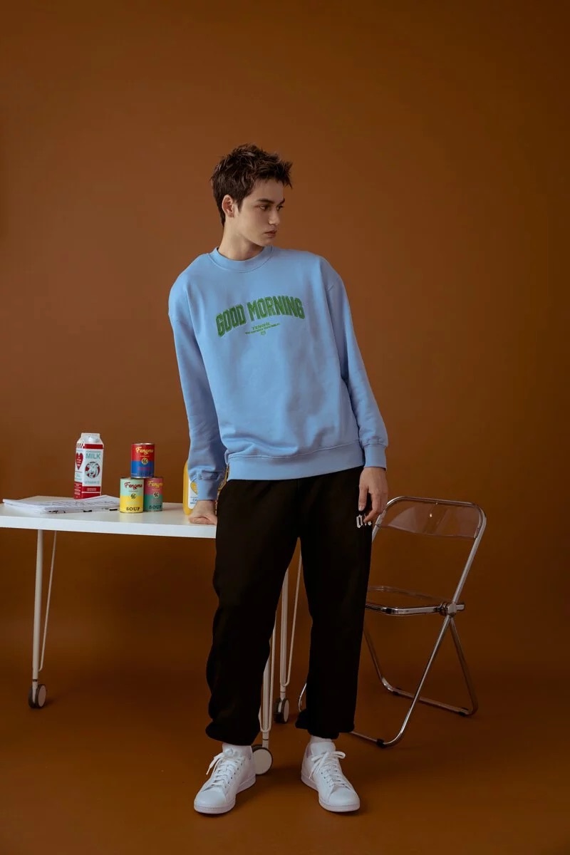 GOOD MORNING Sweatshirt - Sea foam