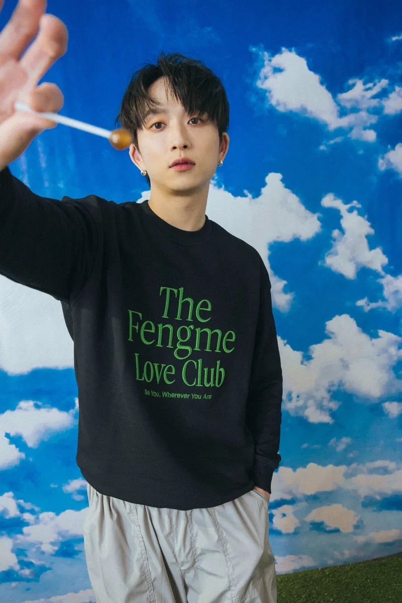 LOVE CLUB Sweatshirt - Black