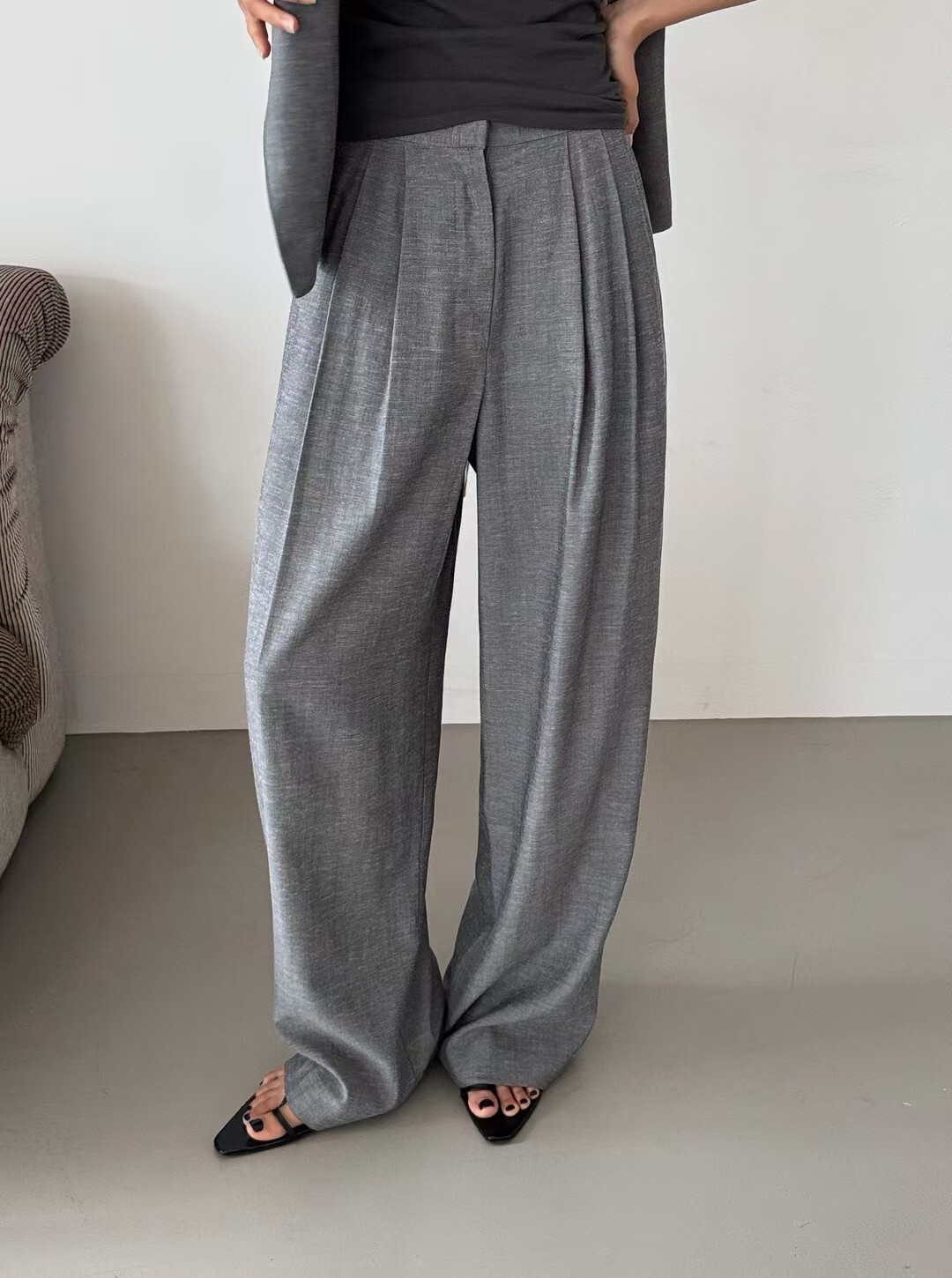 LG2601 Very two tuck Slacks