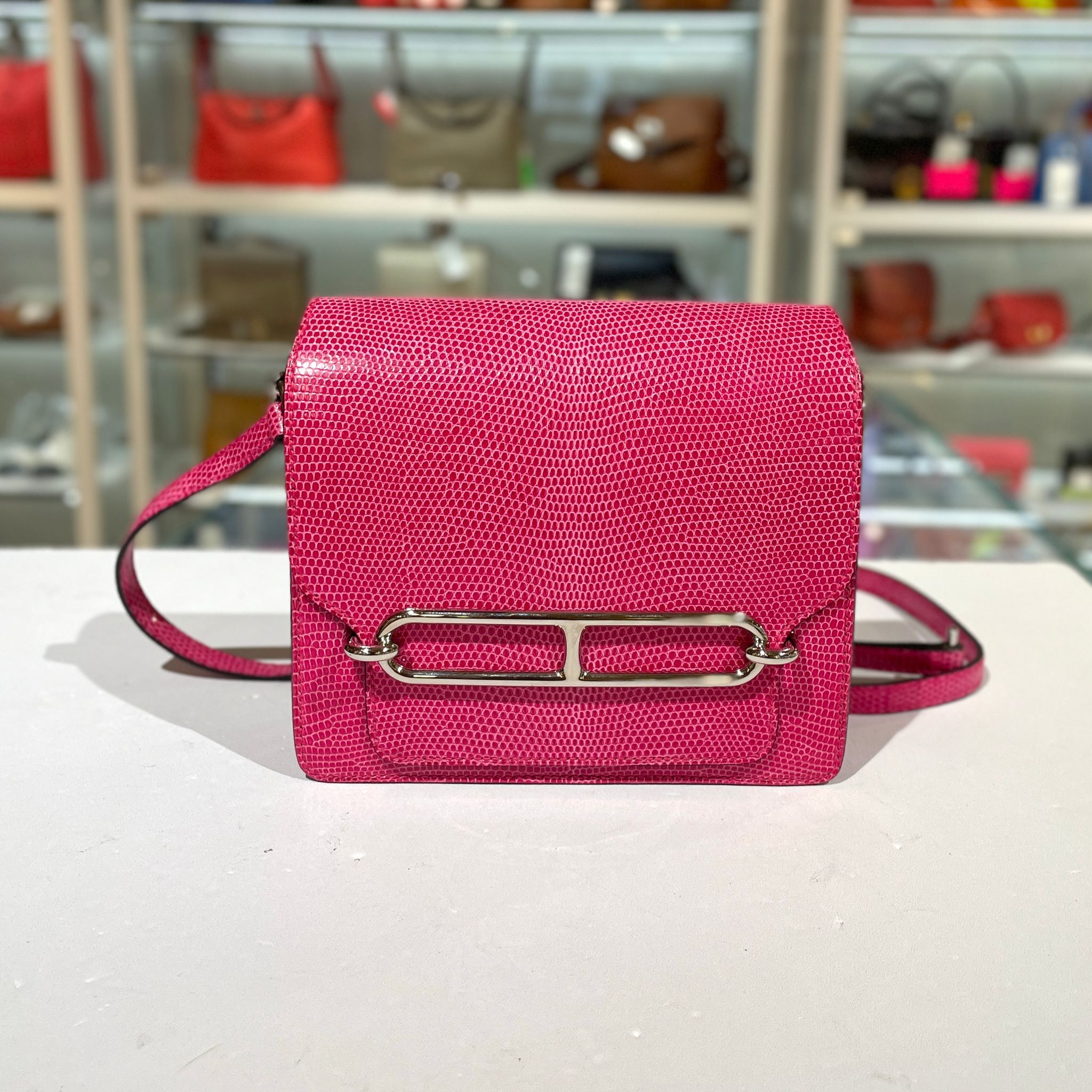 98%NEW二手HERMES Roulis Mini H082419CK0D Z STAMP 桃紅色蜥蜴皮銀扣 #香榭站正品