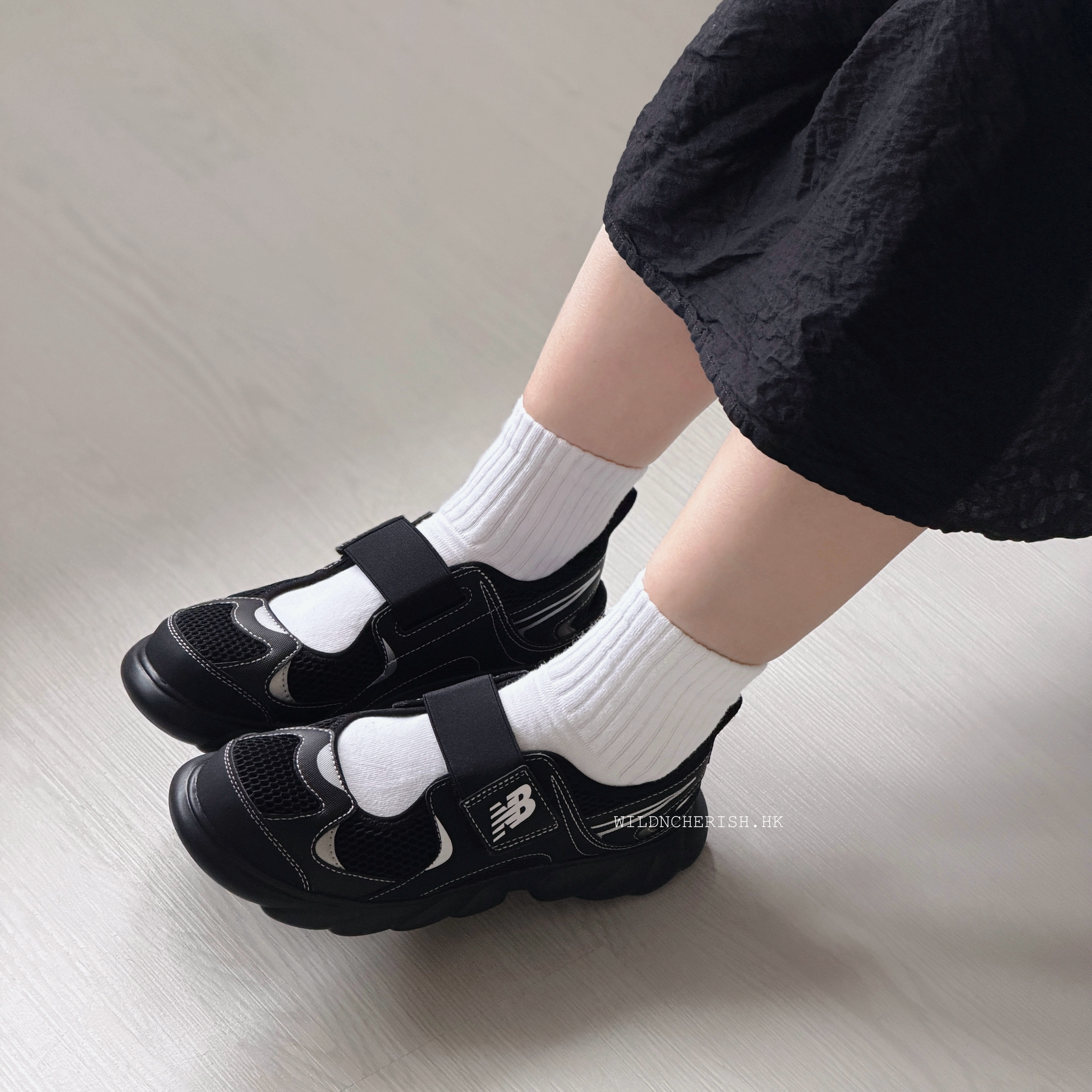 現貨 | New Balance 230 Hook and Loop 透氣涼鞋 魔術貼